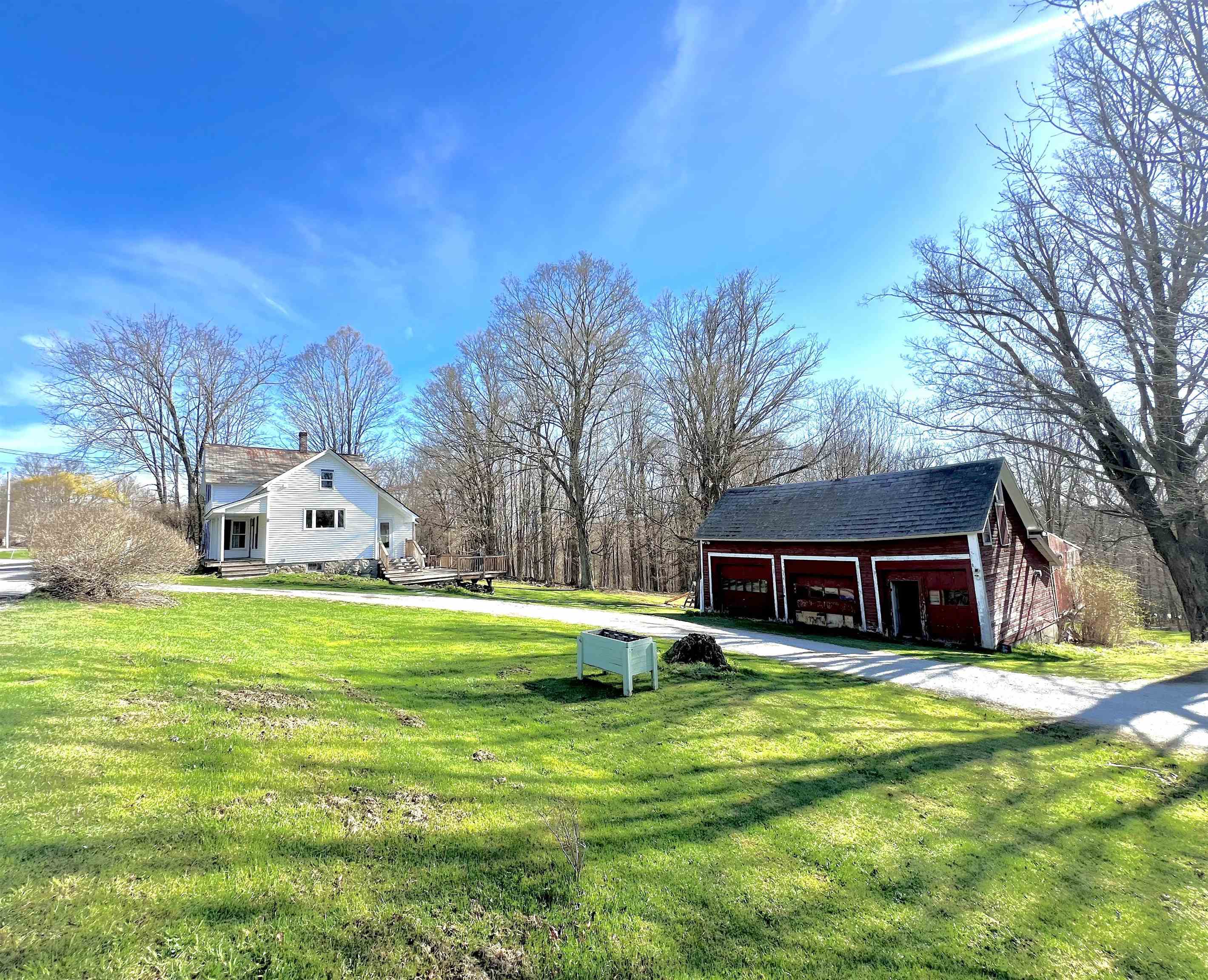 Photo 1 of 25 — 572 Route 140, Tinmouth, VT 05773