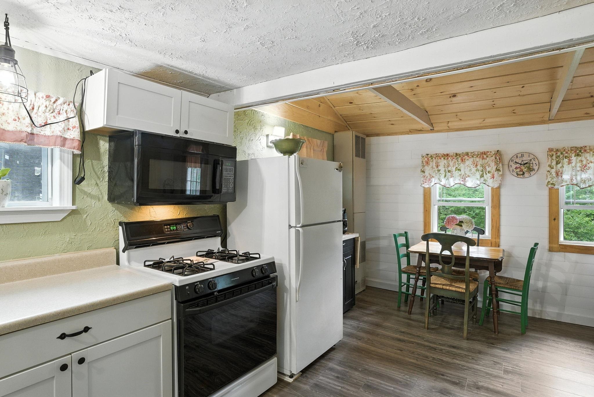 13 Pearly Pond Way
