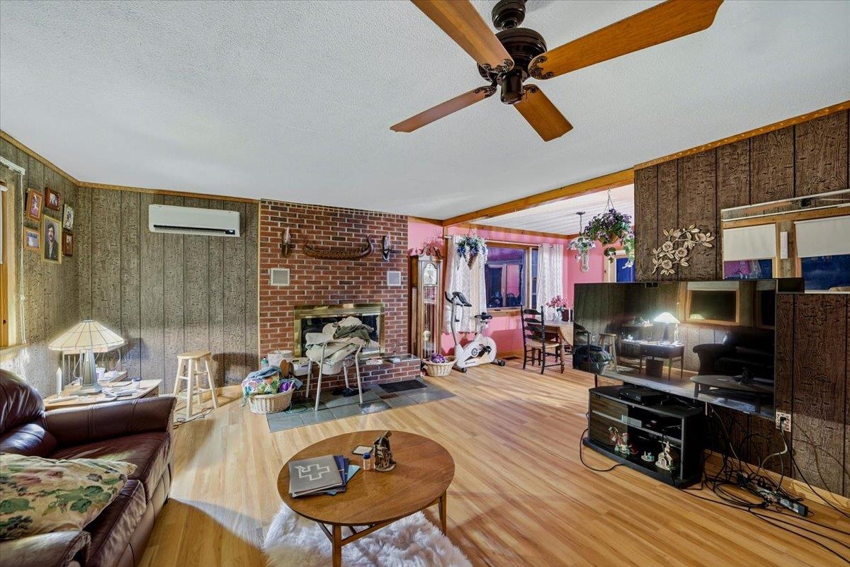 387 Wilmouth Hill Road