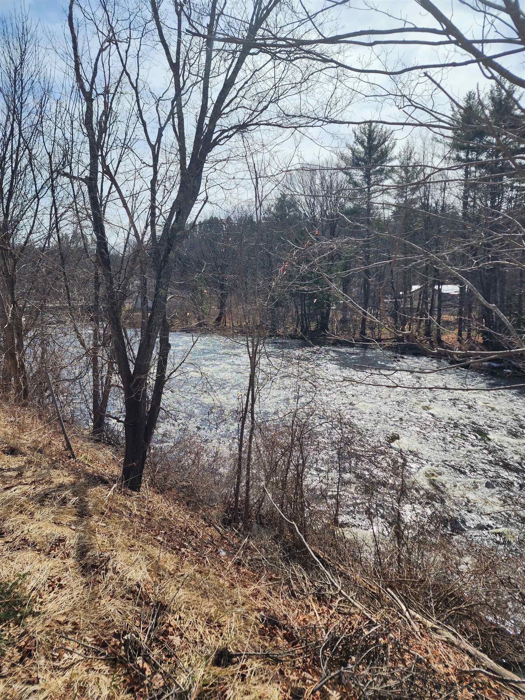 Chichester, New Hampshire 03258, United States, 3 Bedrooms Bedrooms, ,2 BathroomsBathrooms,Residential,Pending,101770