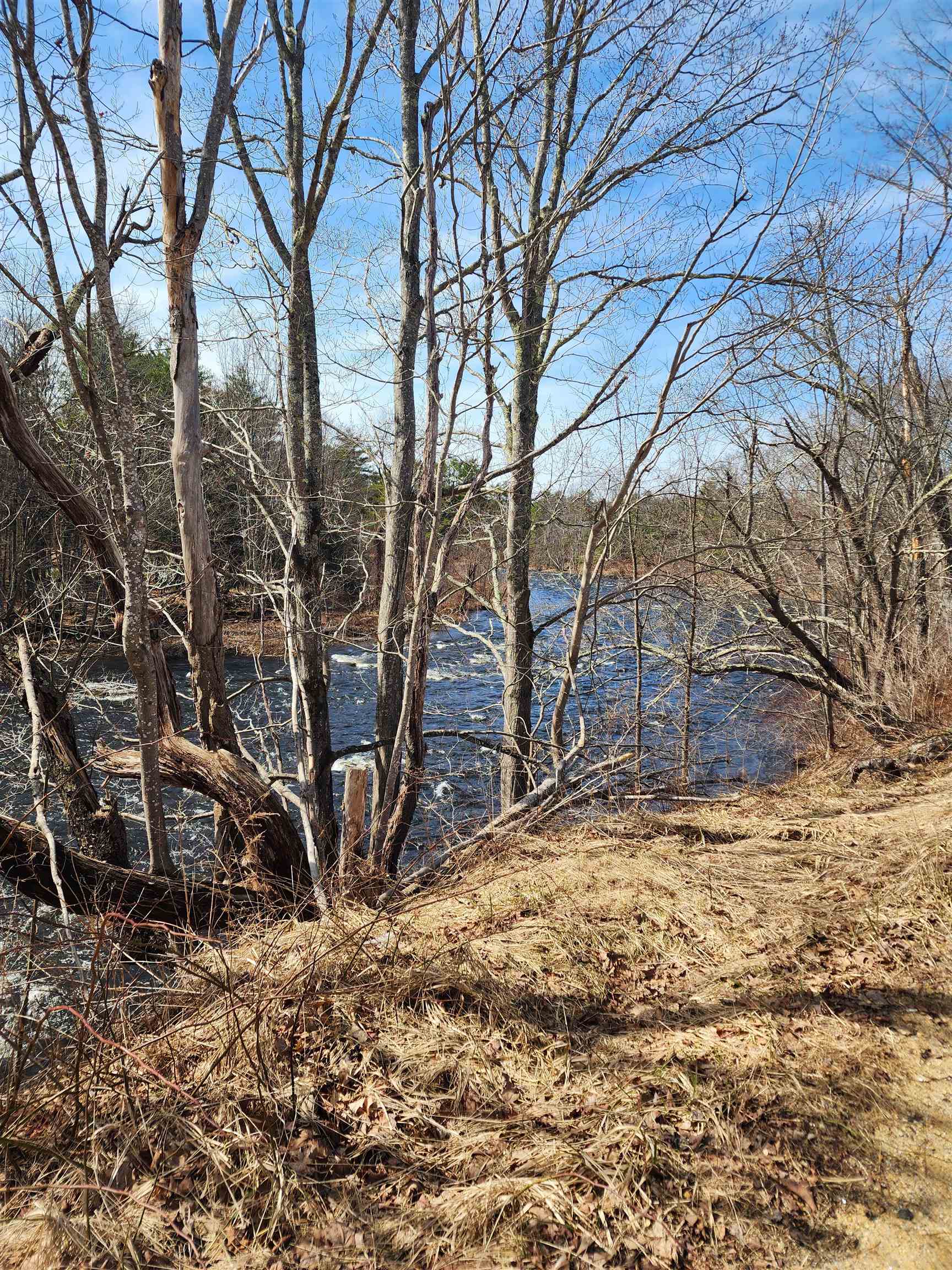 Chichester, New Hampshire 03258, United States, 3 Bedrooms Bedrooms, ,2 BathroomsBathrooms,Residential,Pending,101770