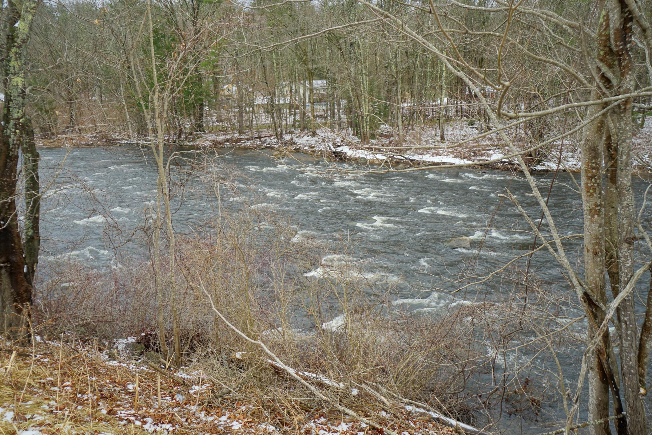 Chichester, New Hampshire 03258, United States, 3 Bedrooms Bedrooms, ,2 BathroomsBathrooms,Residential,Pending,101770