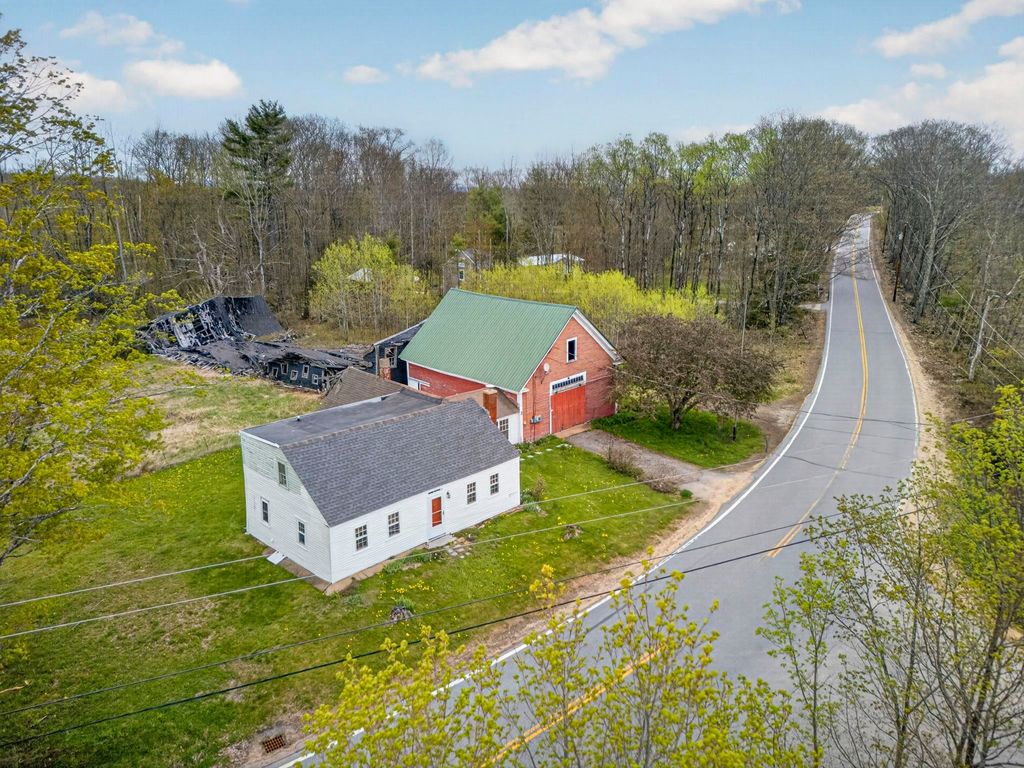 Photo of 1457 Upper City Road, Pittsfield, NH 03263 (MLS # 5087640)