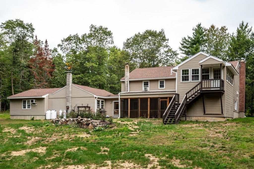 Photo of 140 Kingston Road, Exeter, NH 03833 (MLS # 5062845)