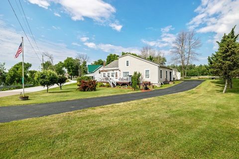 423 East Alburgh Road Alburgh VT 05440