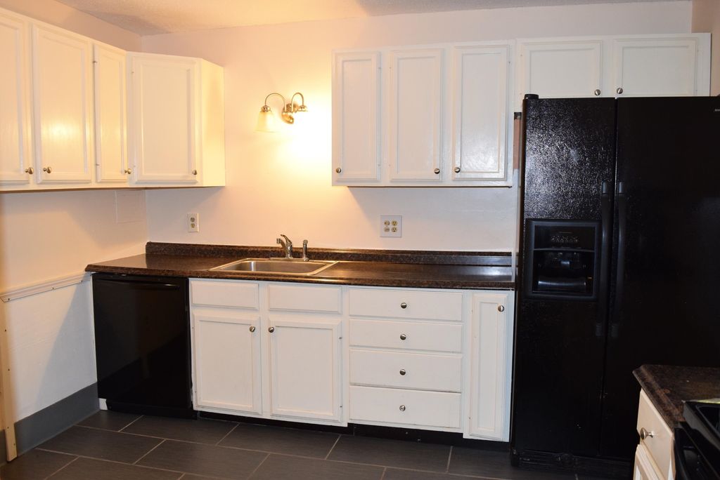 Photo of 412 Strawberry Bank Road #12, Nashua, NH 03062 (MLS # 5064133)