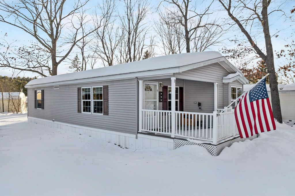 Photo of 9 Slate Run, North Hampton, NH 03862 (MLS # 5075620)