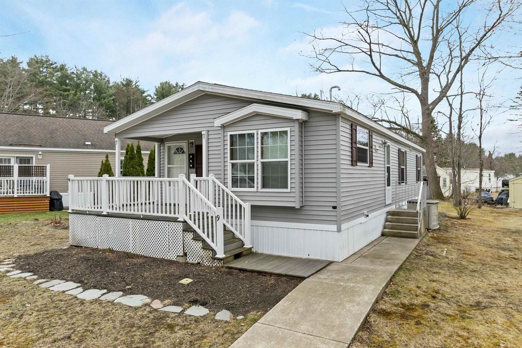 Photo of 9 Slate Run, North Hampton, NH 03862 (MLS # 5075620)