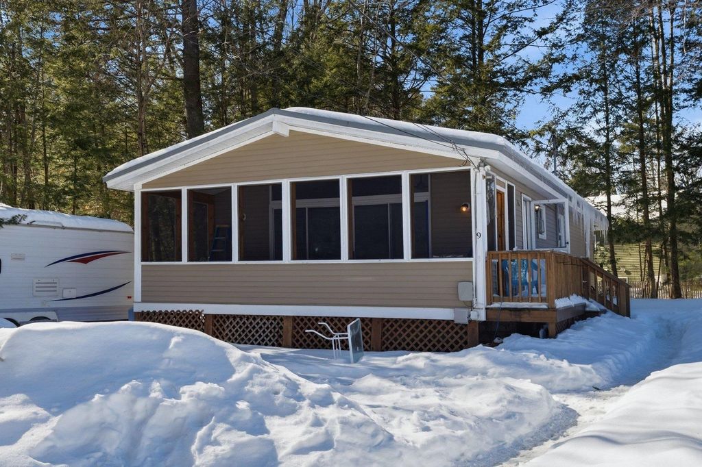 Photo of 9 W Hill Place, Barnstead, NH 03225 (MLS # 5077451)