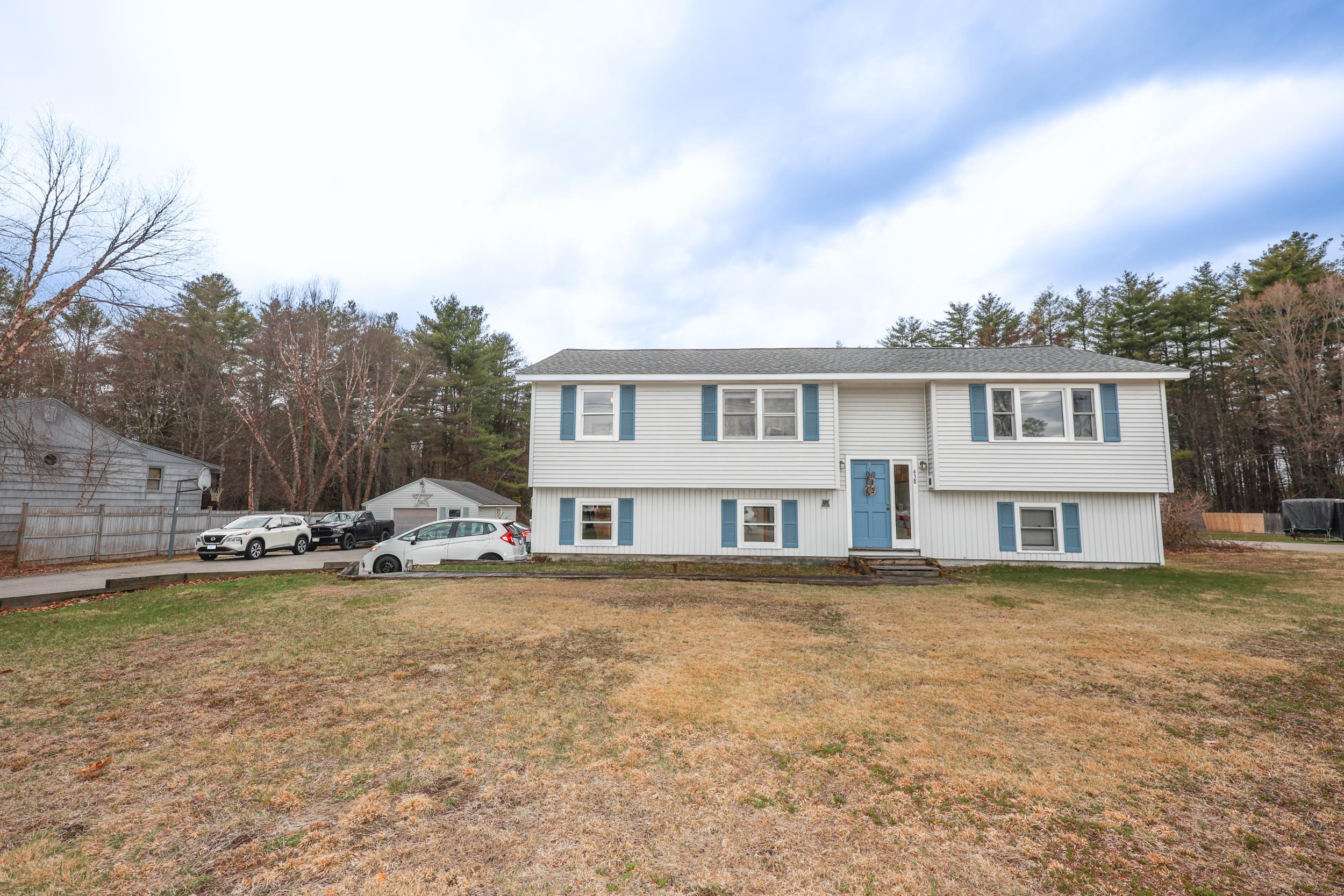 438 Maple Street