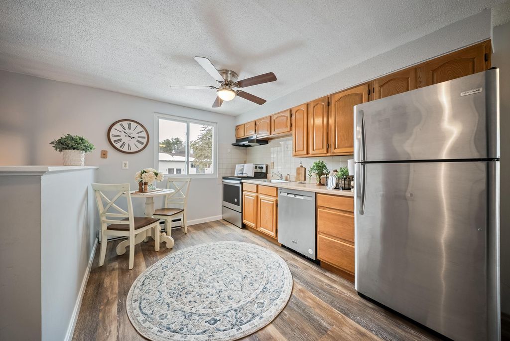 Photo of 905 Mammoth Road #5, Manchester, NH 03104 (MLS # 5078233)