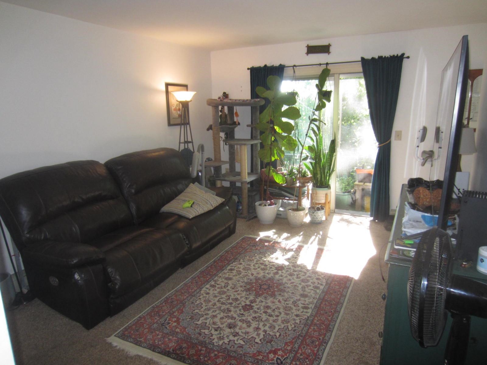 Somersworth, New Hampshire 03878, United States, 2 Bedrooms Bedrooms, ,1 BathroomBathrooms,Residential,Active,210357