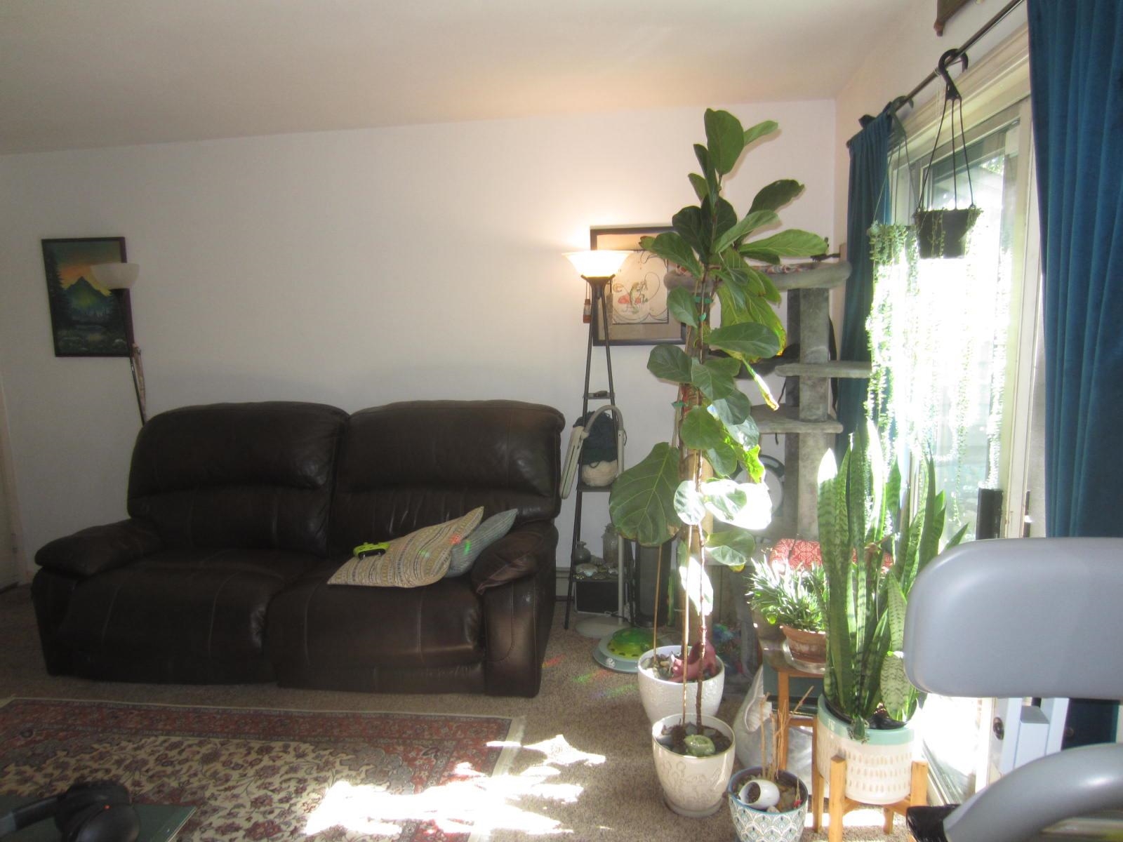 Somersworth, New Hampshire 03878, United States, 2 Bedrooms Bedrooms, ,1 BathroomBathrooms,Residential,Active,210357