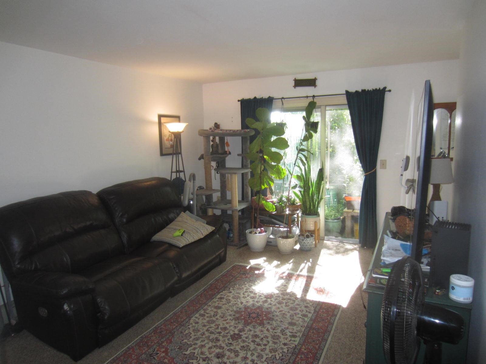 Somersworth, New Hampshire 03878, United States, 2 Bedrooms Bedrooms, ,1 BathroomBathrooms,Residential,Active,210357