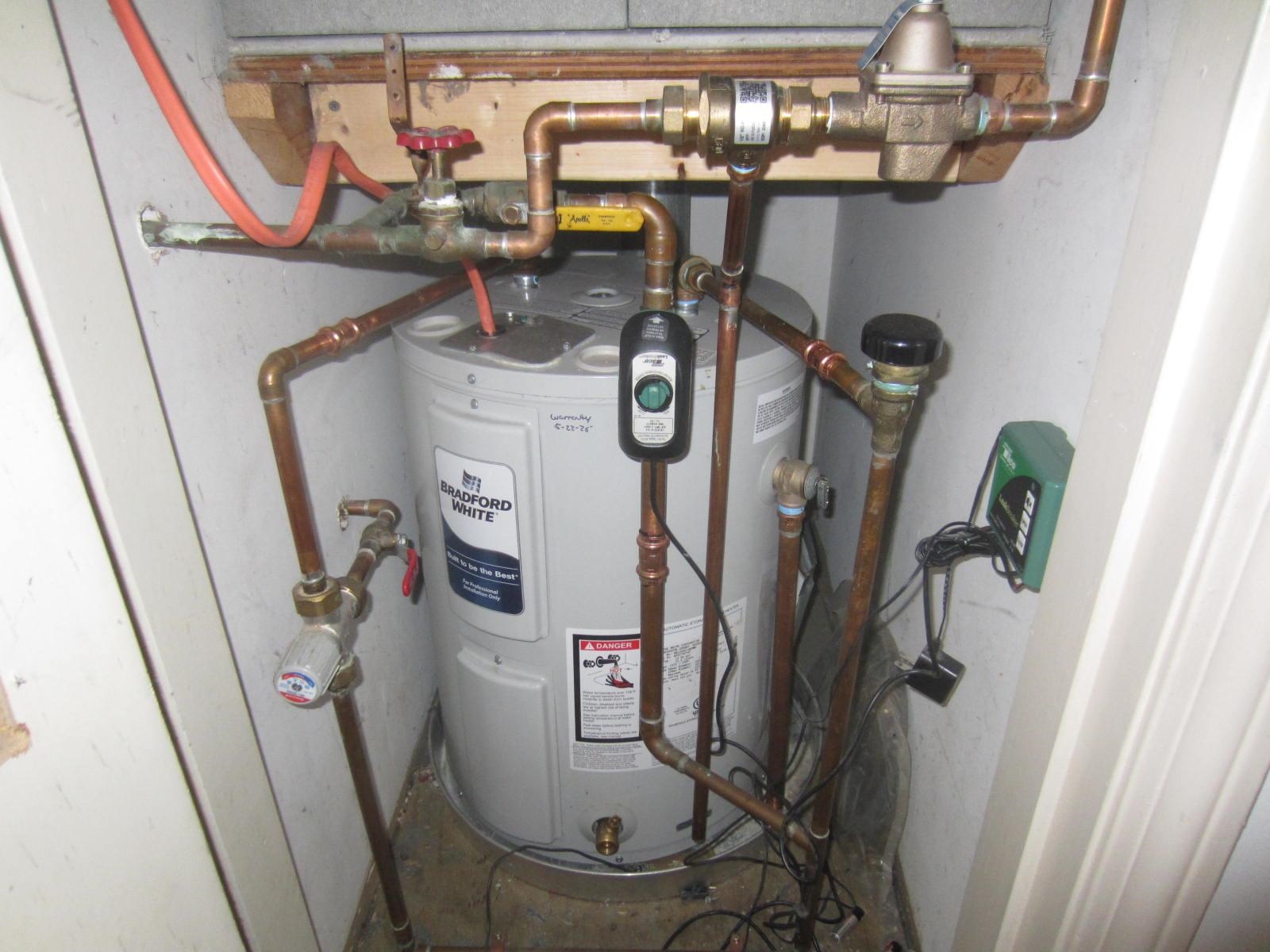 Somersworth, New Hampshire 03878, United States, 2 Bedrooms Bedrooms, ,1 BathroomBathrooms,Residential,Active,210357