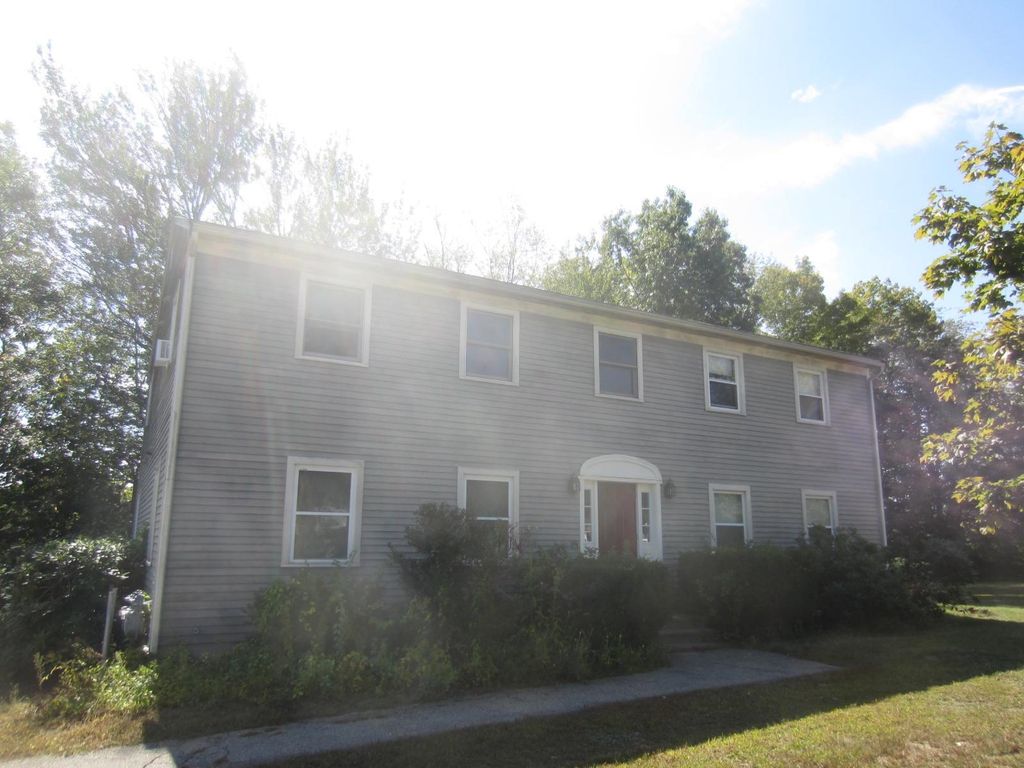 Photo of 1 Sinclair Avenue #4, Somersworth, NH 03878 (MLS # 5061432)