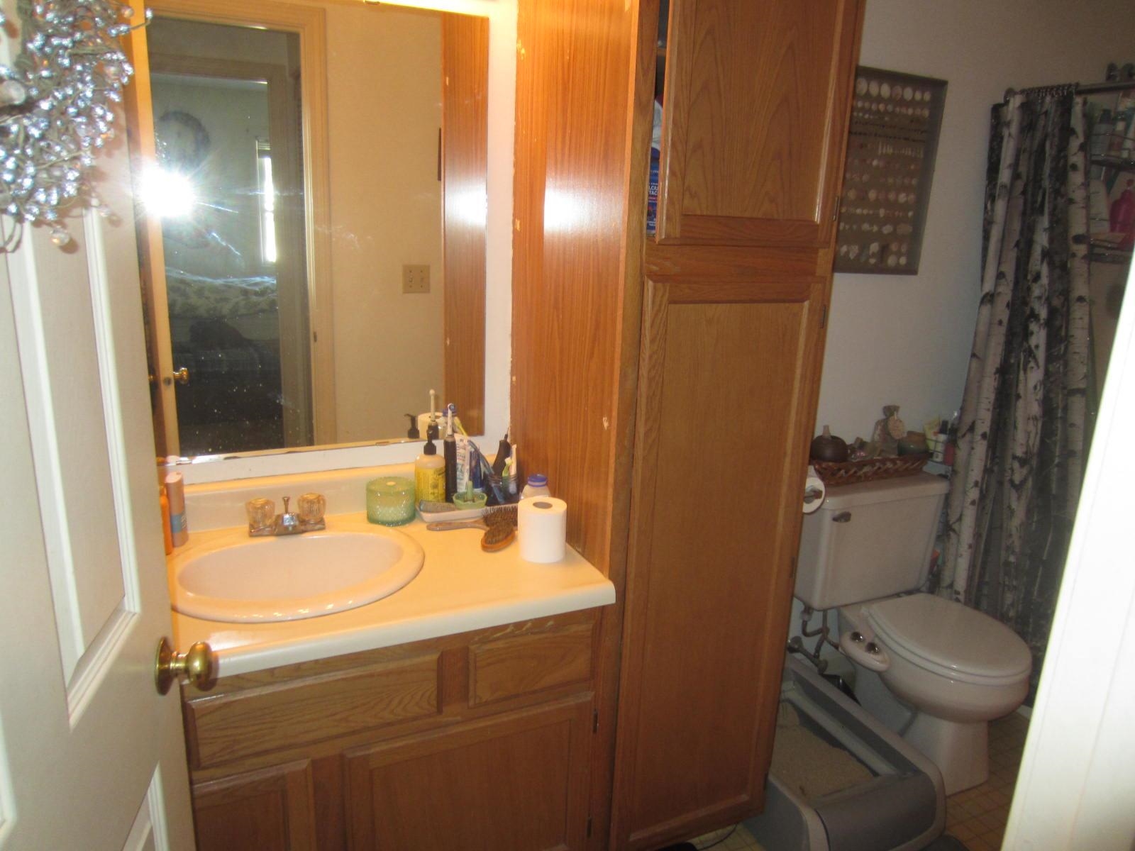 Somersworth, New Hampshire 03878, United States, 2 Bedrooms Bedrooms, ,1 BathroomBathrooms,Residential,Active,210357