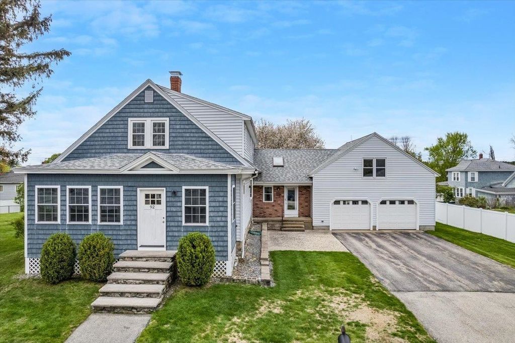 Photo of 92 Pennsylvania Avenue, Manchester, NH 03104 (MLS # 5088952)