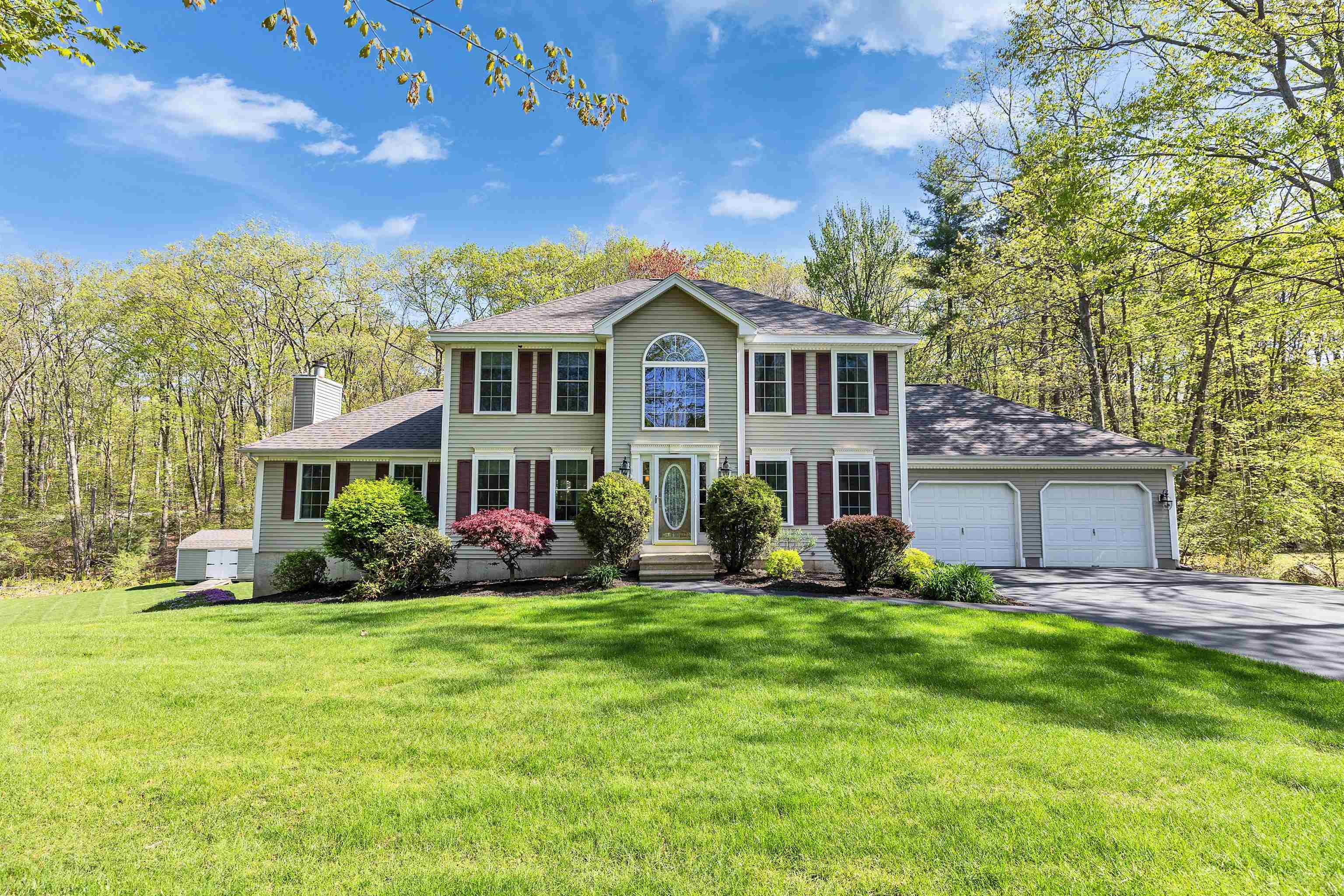 11 Fieldstone Drive