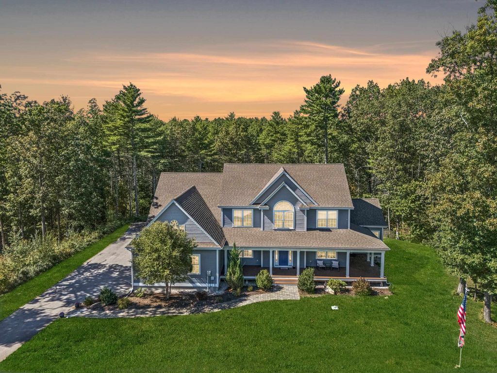 Photo of 18 Highclere Road, Windham, NH 03087 (MLS # 5078716)