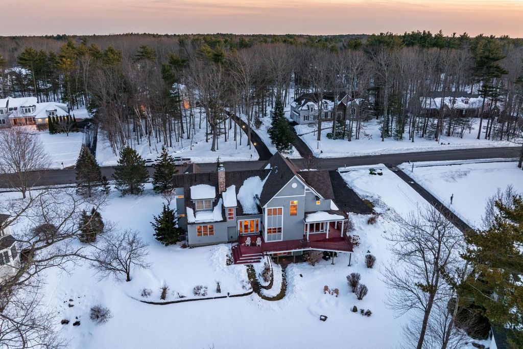 Photo of 104 Odiorne Point Road, Portsmouth, NH 03801 (MLS # 5076848)