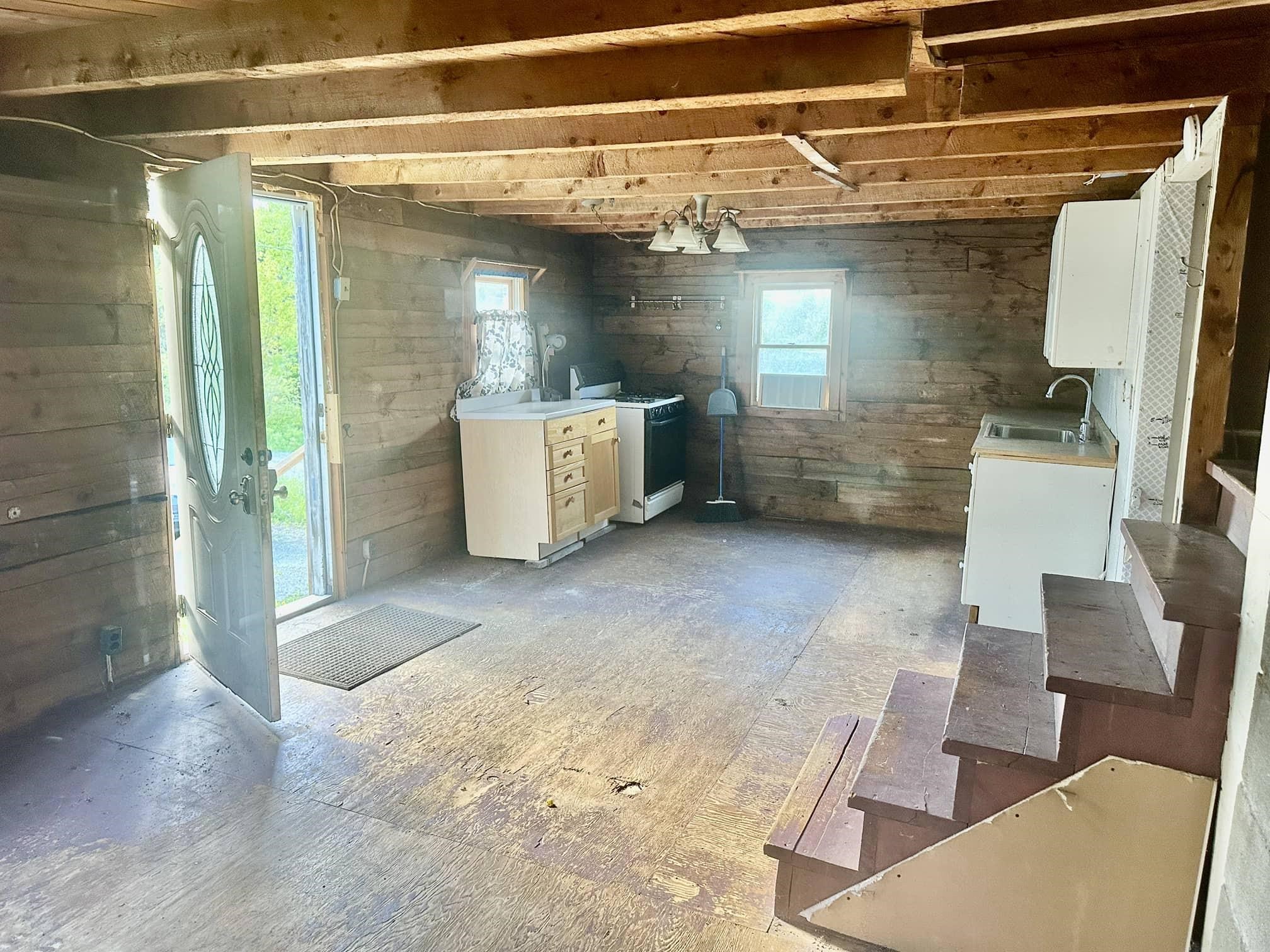 Wolcott, Vermont 05680, United States, 2 Bedrooms Bedrooms, ,1 BathroomBathrooms,Residential,Active,139171