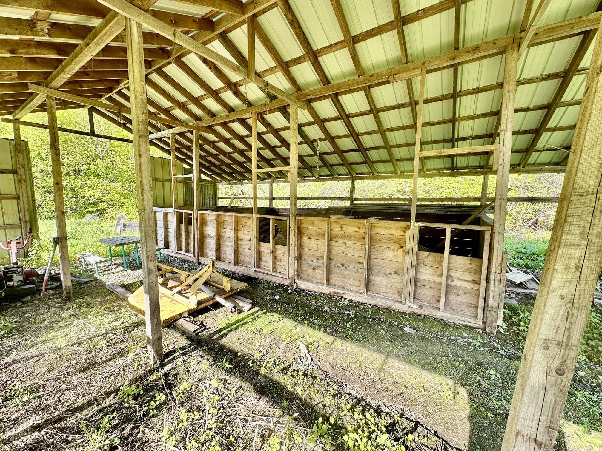 3342 East Hill Road