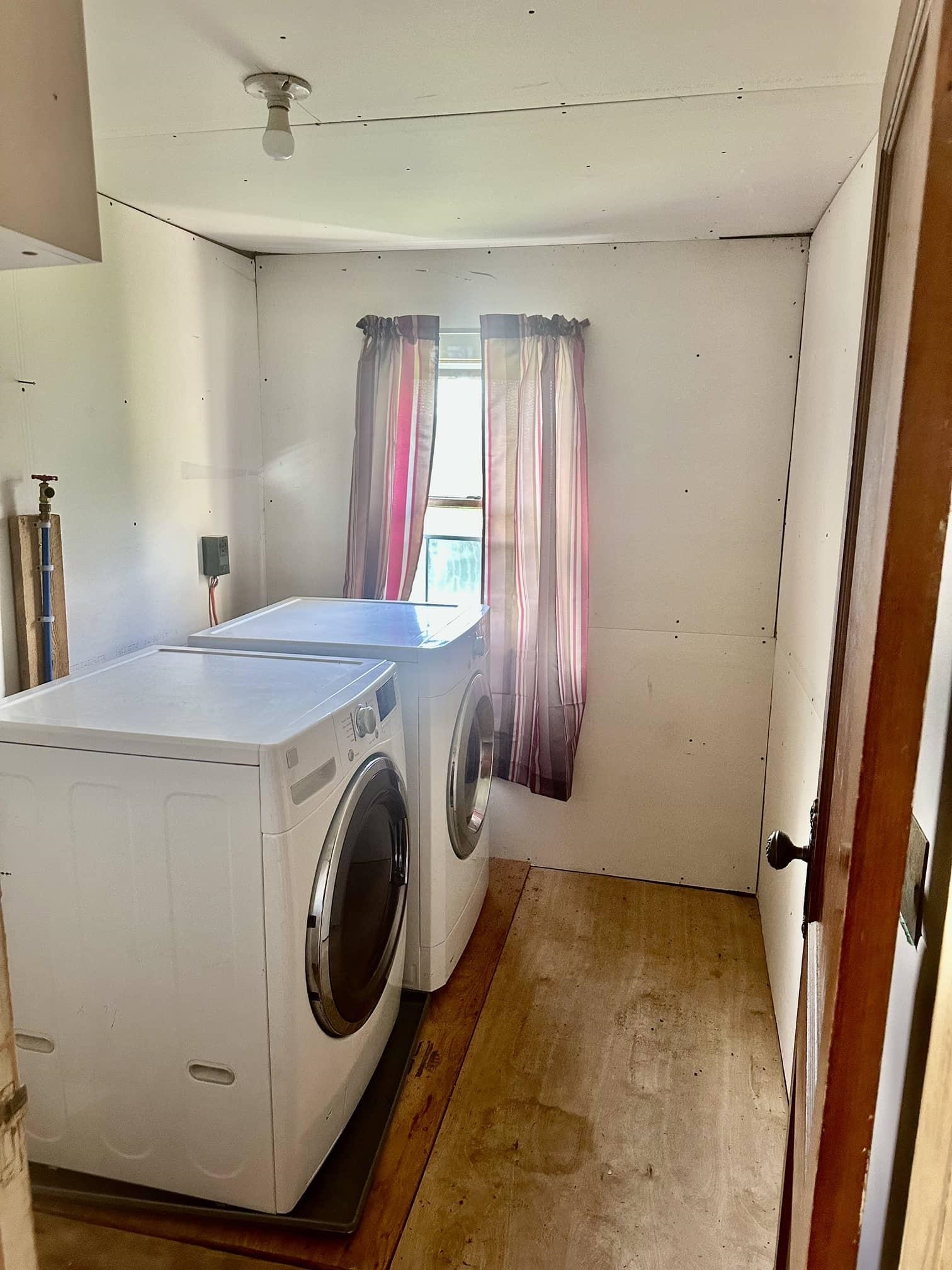 Wolcott, Vermont 05680, United States, 2 Bedrooms Bedrooms, ,1 BathroomBathrooms,Residential,Active,139171