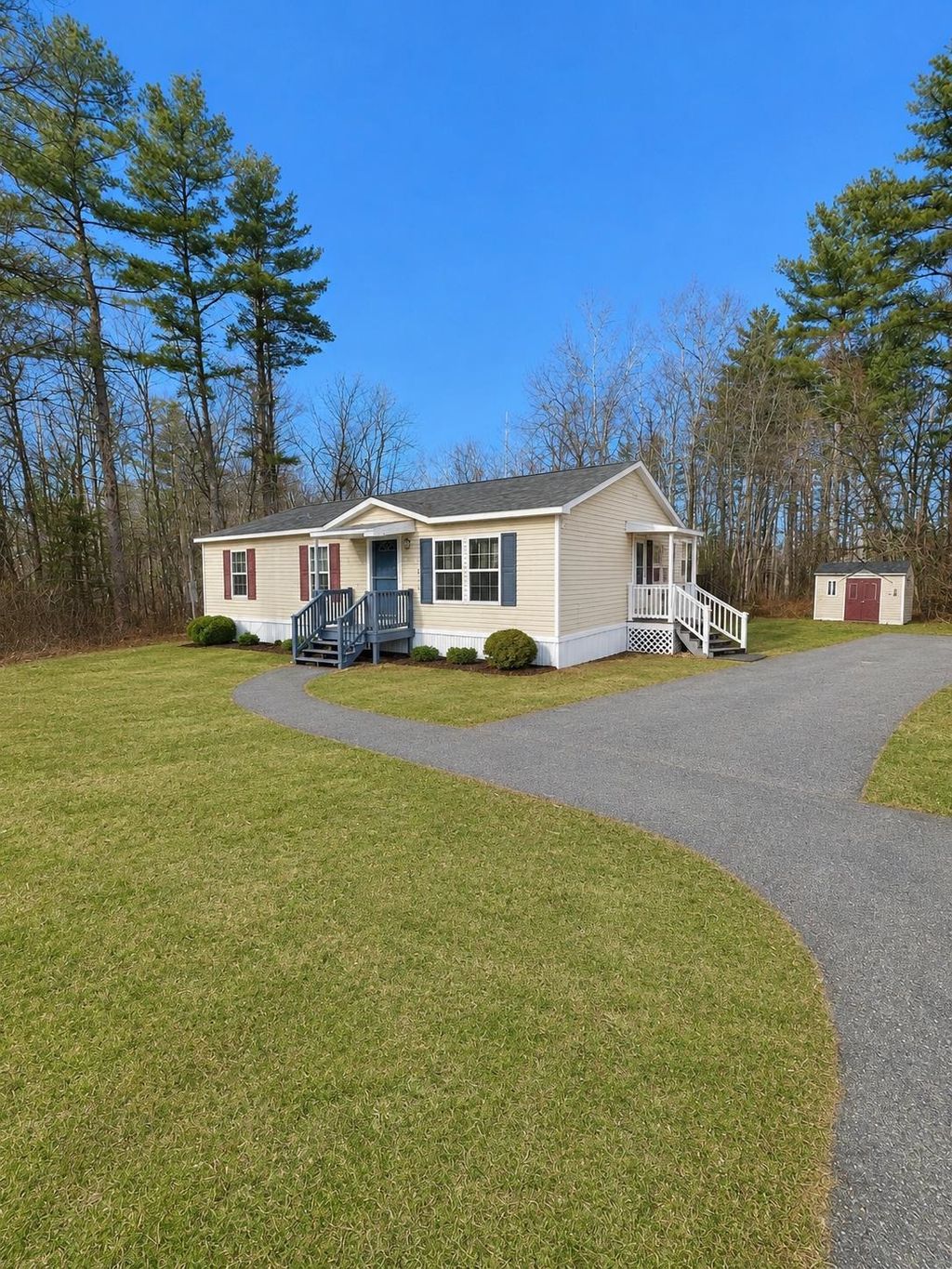 Photo of 47 Campbell Drive, Salem, NH 03079 (MLS # 5088661)