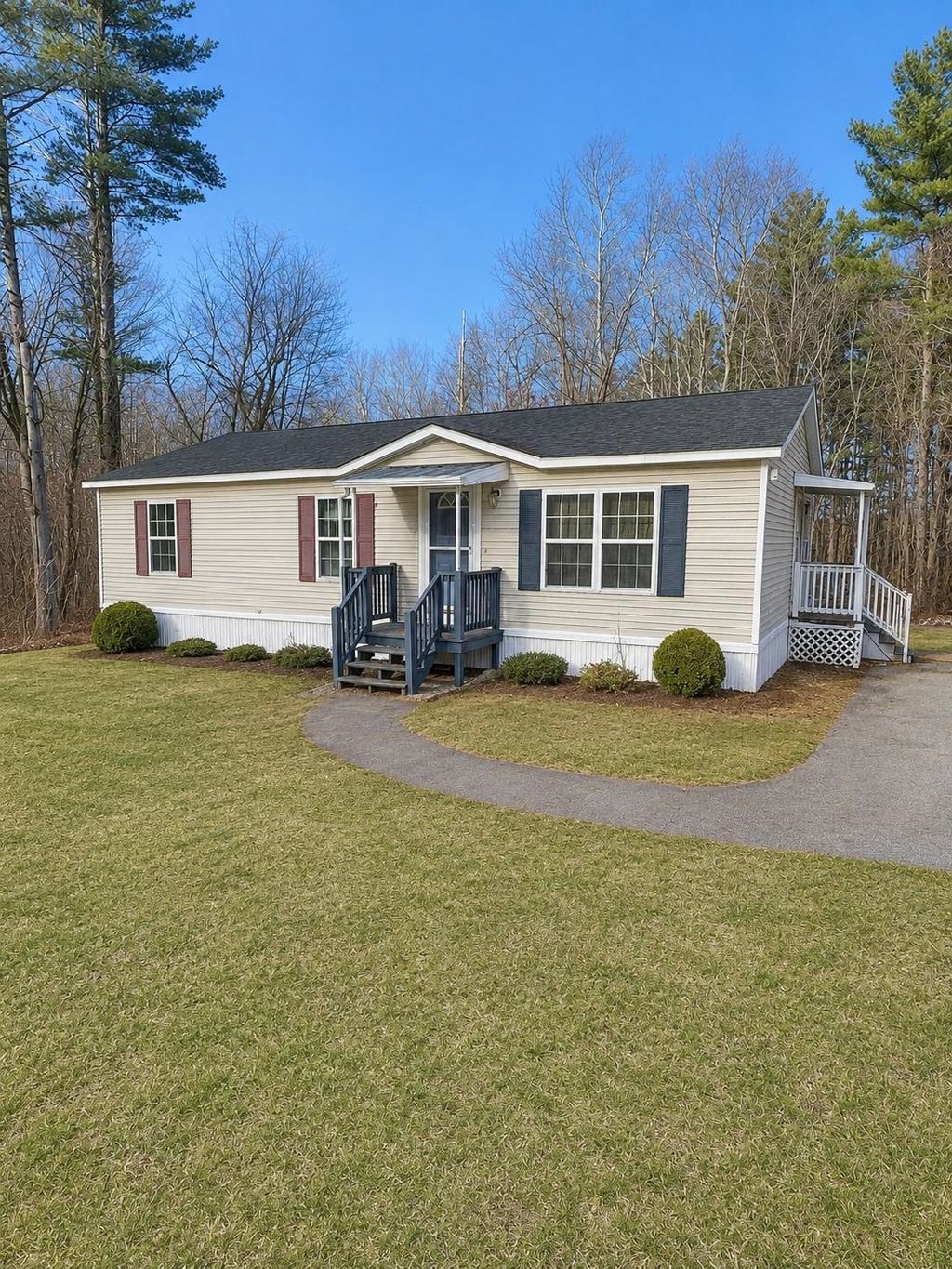 Photo of 47 Campbell Drive, Salem, NH 03079 (MLS # 5088661)