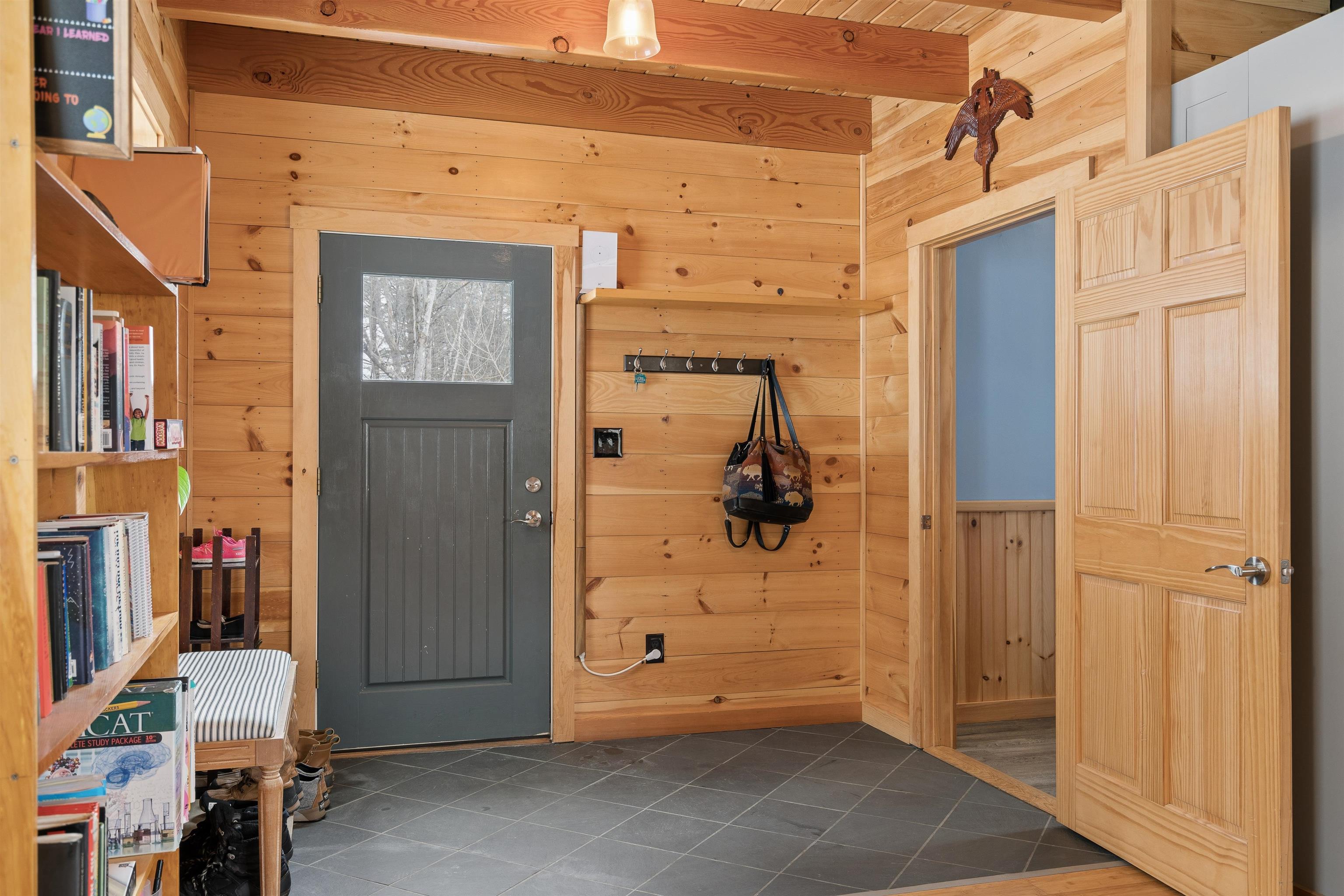 483 North Pleasant Street