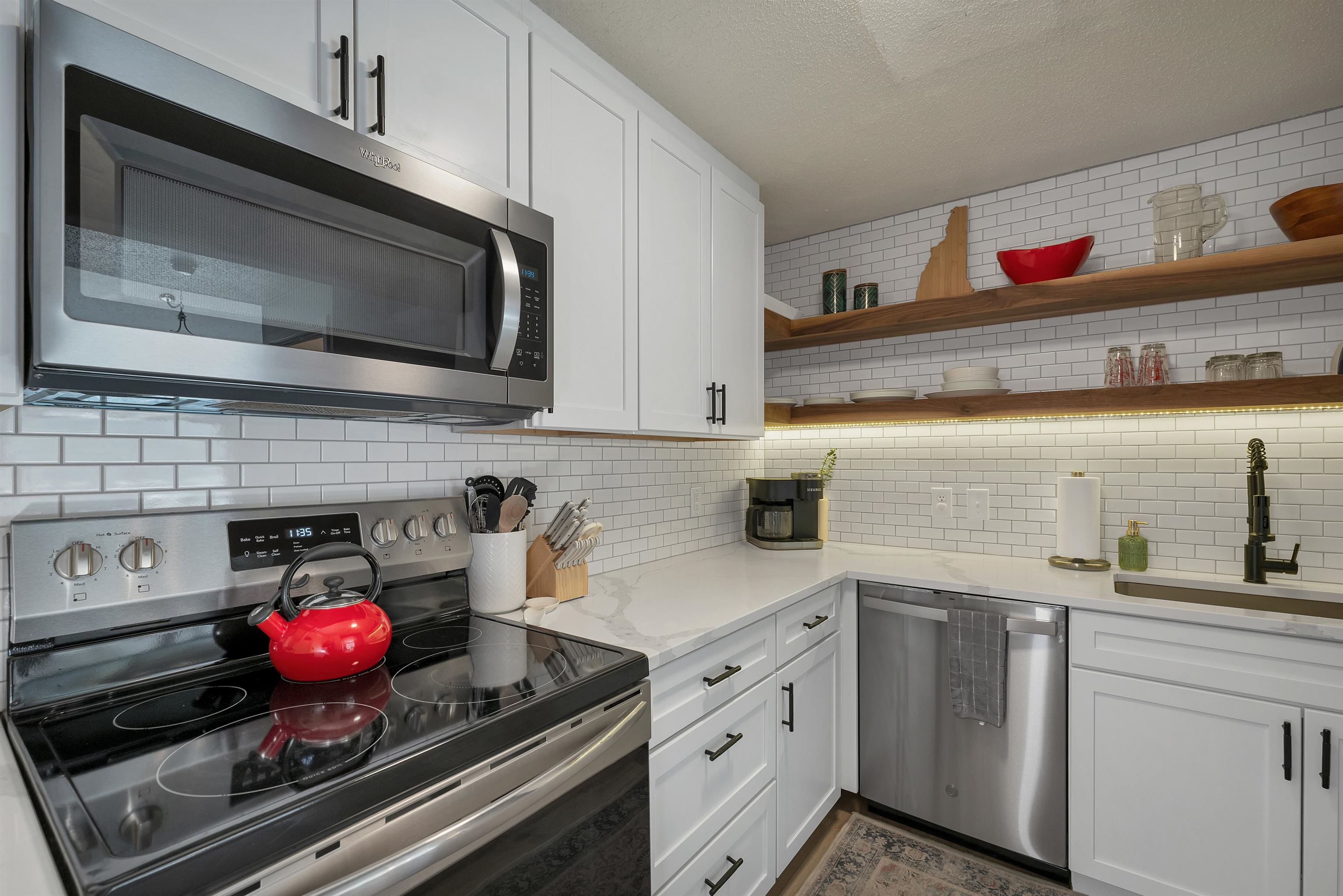 20F Seasons at Attitash Road