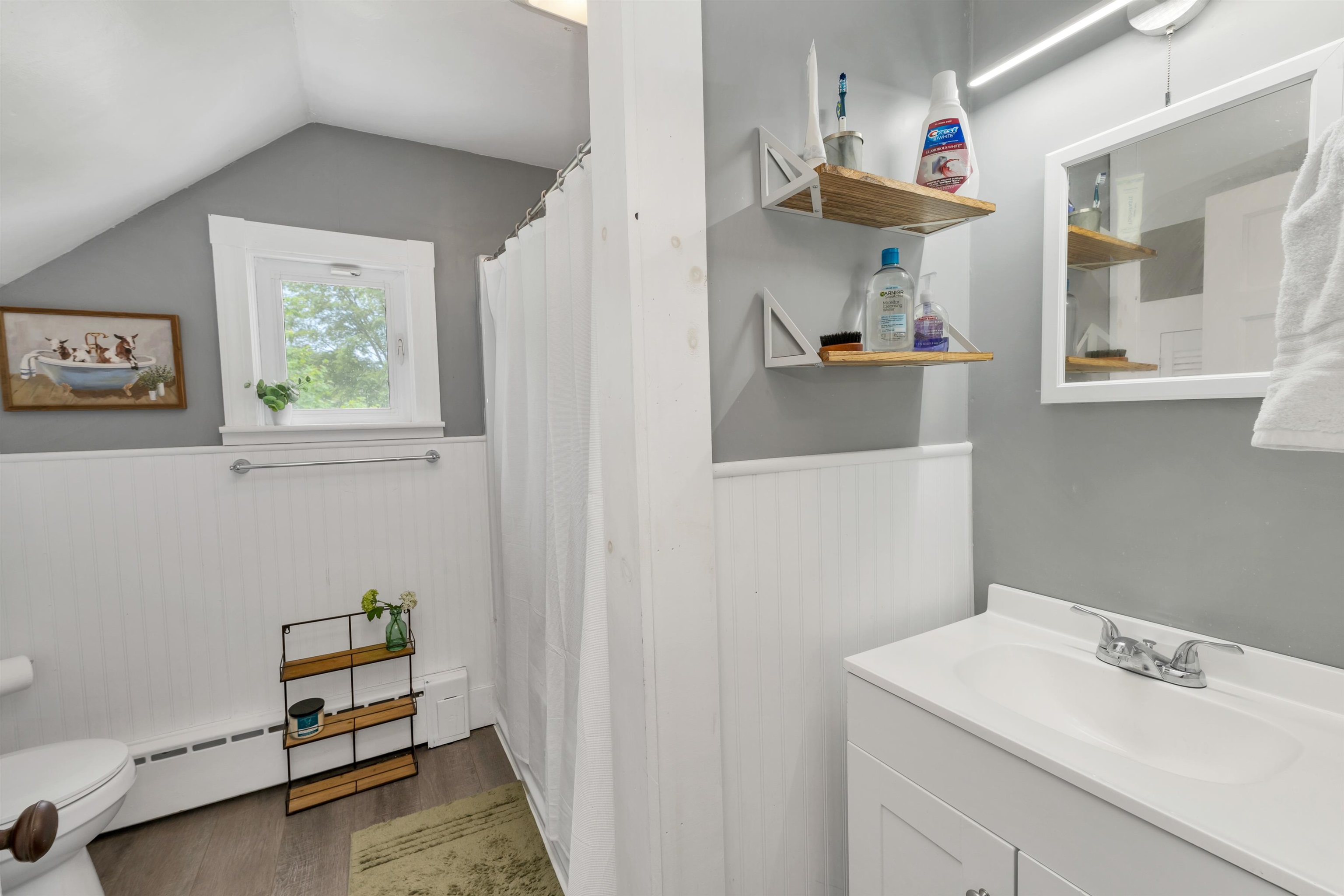 Laconia, New Hampshire 03246, United States, 3 Bedrooms Bedrooms, ,2 BathroomsBathrooms,Residential,Pending,165550