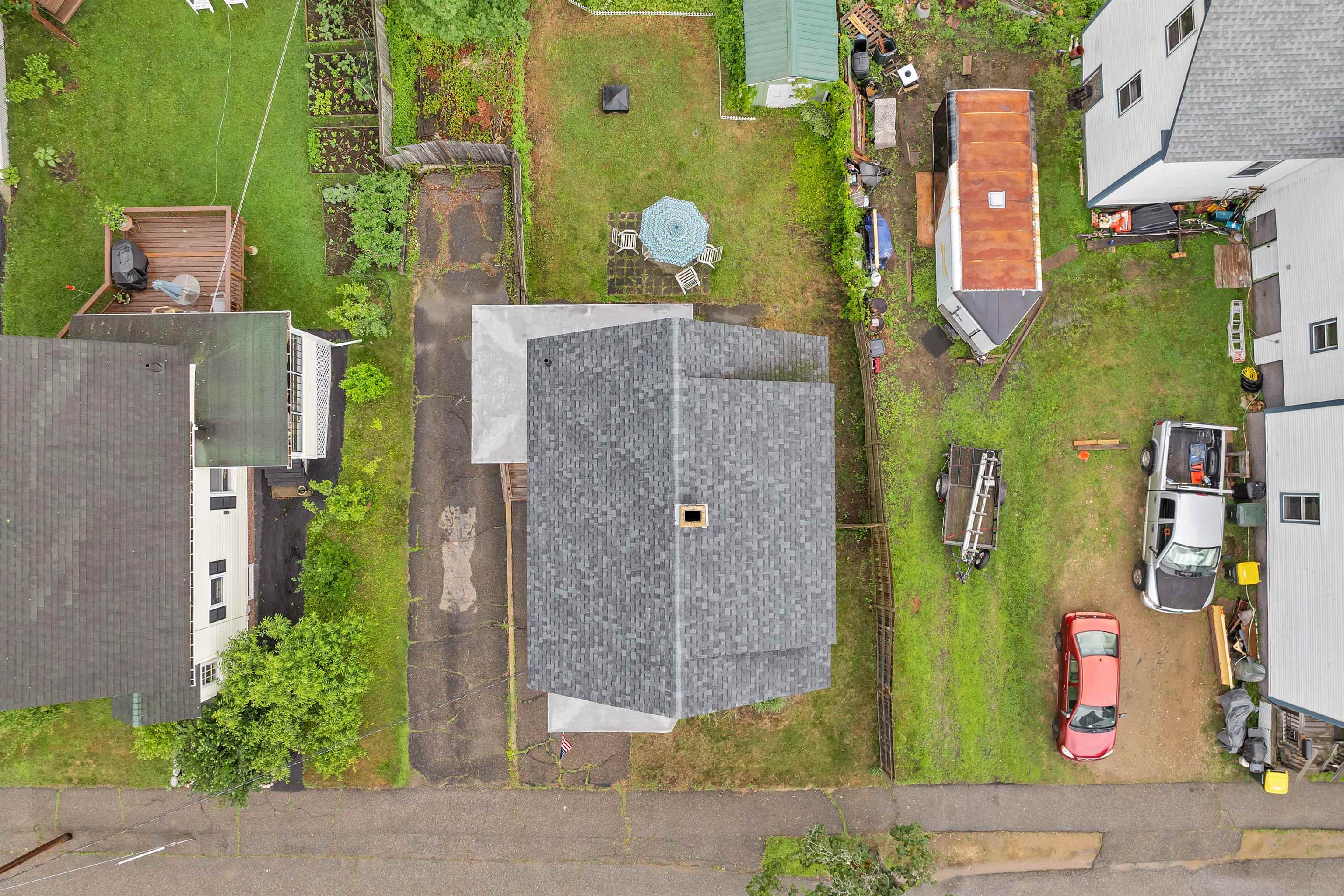 Laconia, New Hampshire 03246, United States, 3 Bedrooms Bedrooms, ,2 BathroomsBathrooms,Residential,Pending,165550