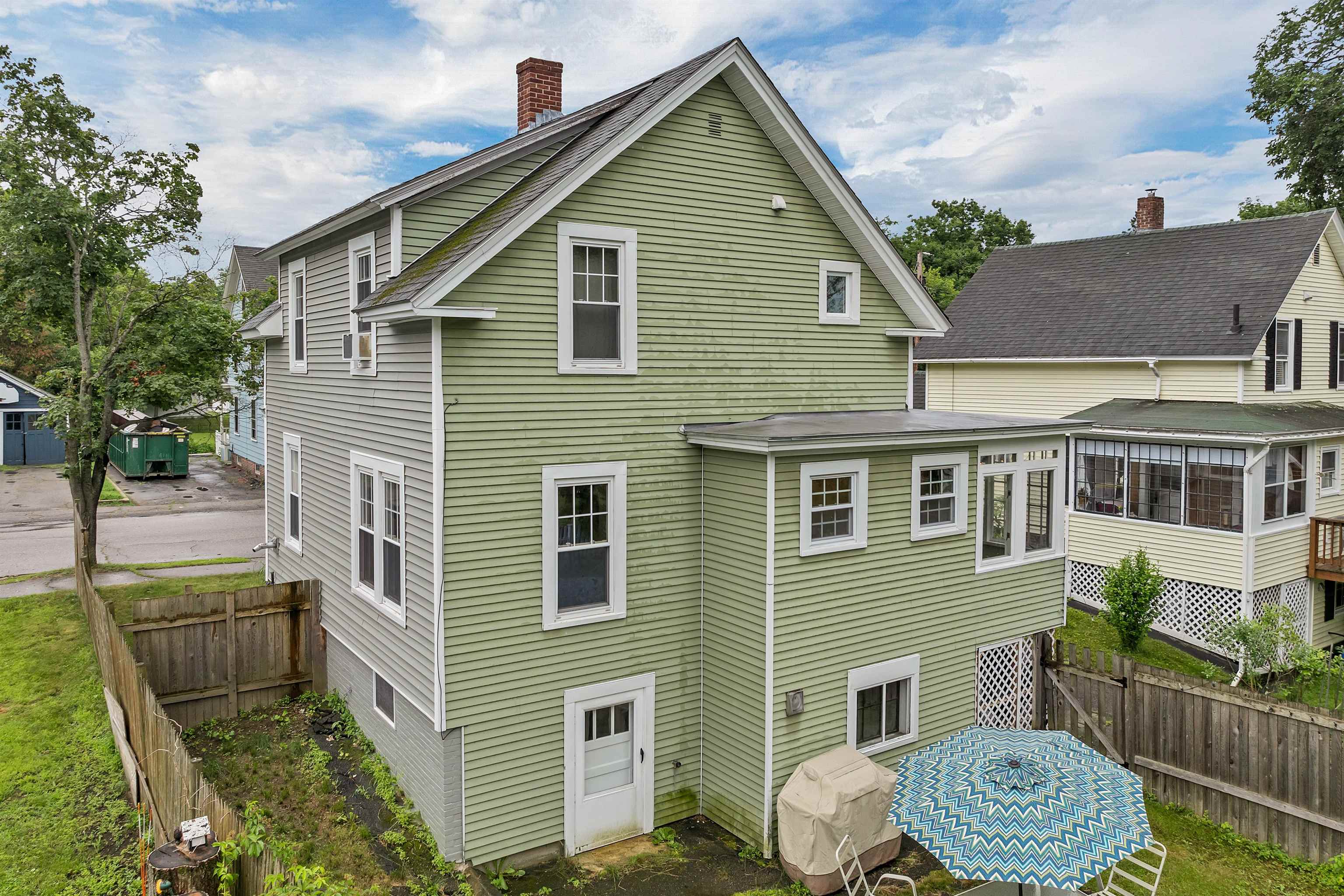 Laconia, New Hampshire 03246, United States, 3 Bedrooms Bedrooms, ,2 BathroomsBathrooms,Residential,Pending,165550