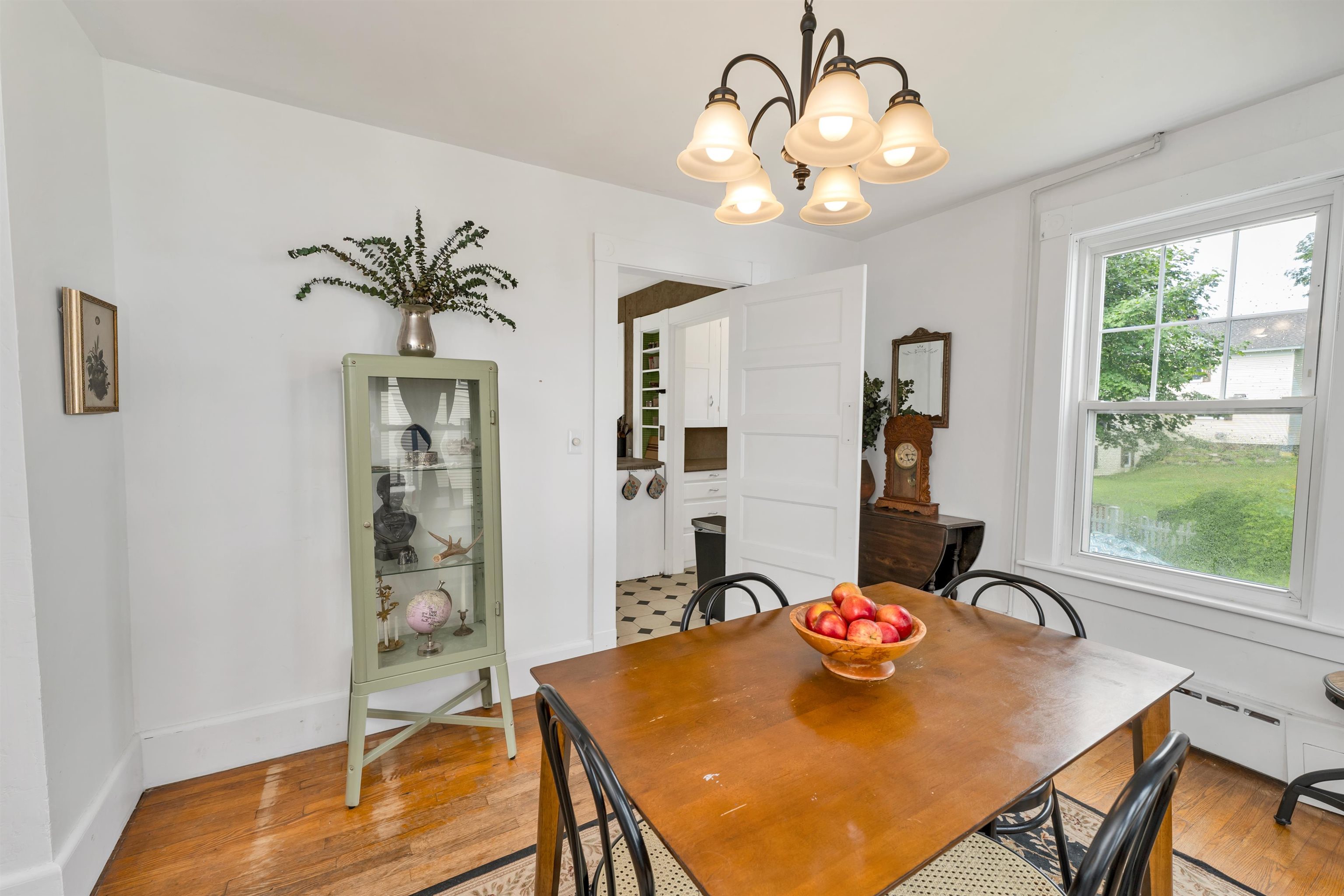 Laconia, New Hampshire 03246, United States, 3 Bedrooms Bedrooms, ,2 BathroomsBathrooms,Residential,Pending,165550