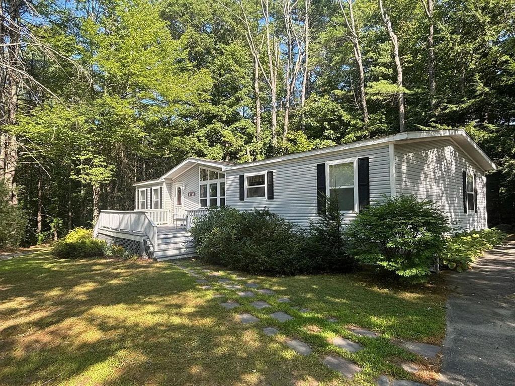 Photo of 9 Westbury Road, Meredith, NH 03253 (MLS # 5074873)