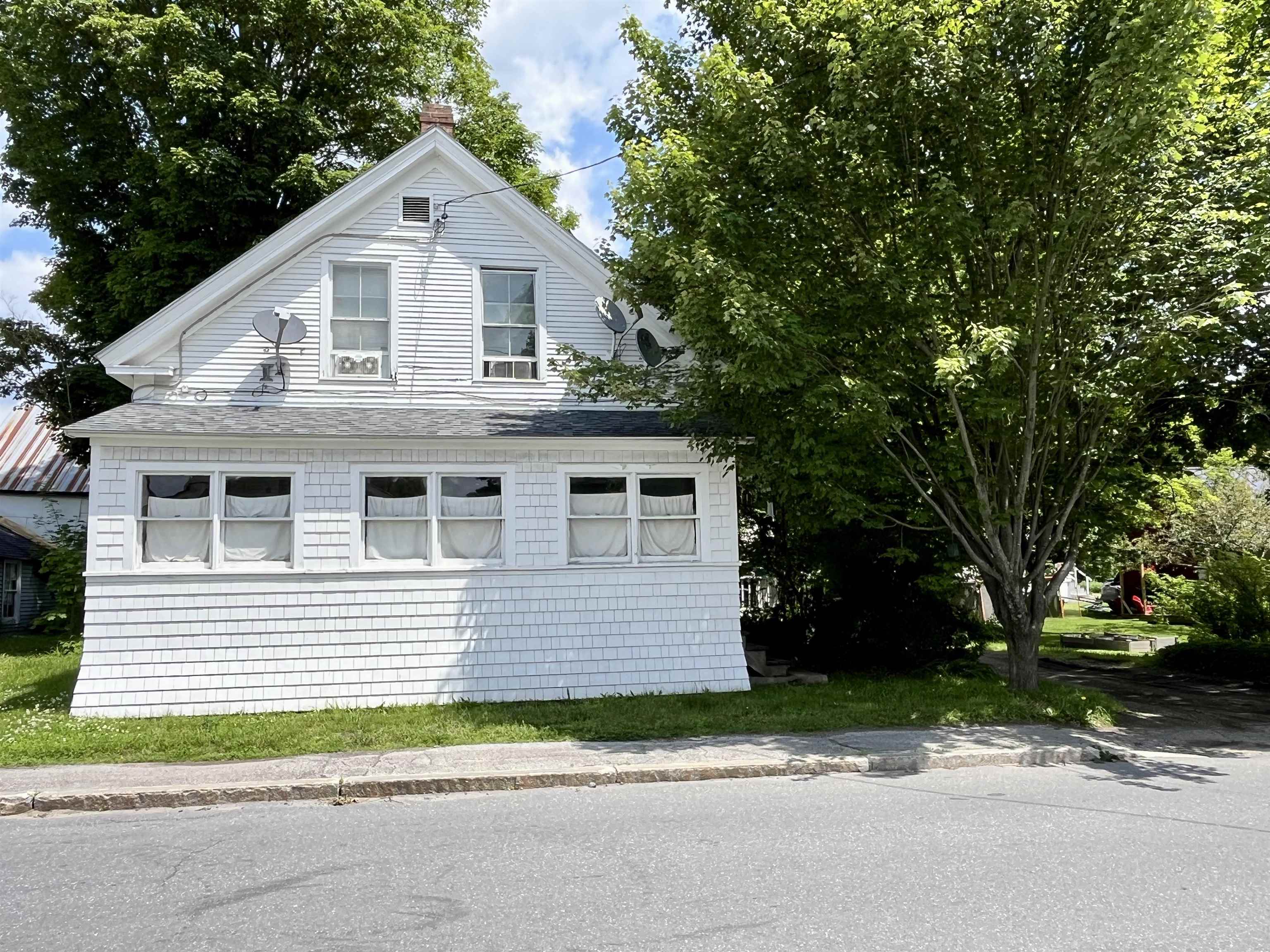 142 Vine Street