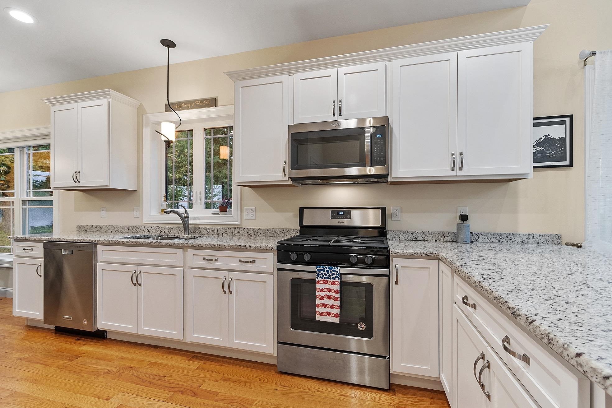 Pelham, New Hampshire 03076, United States, 2 Bedrooms Bedrooms, ,3 BathroomsBathrooms,Residential,Active,6632