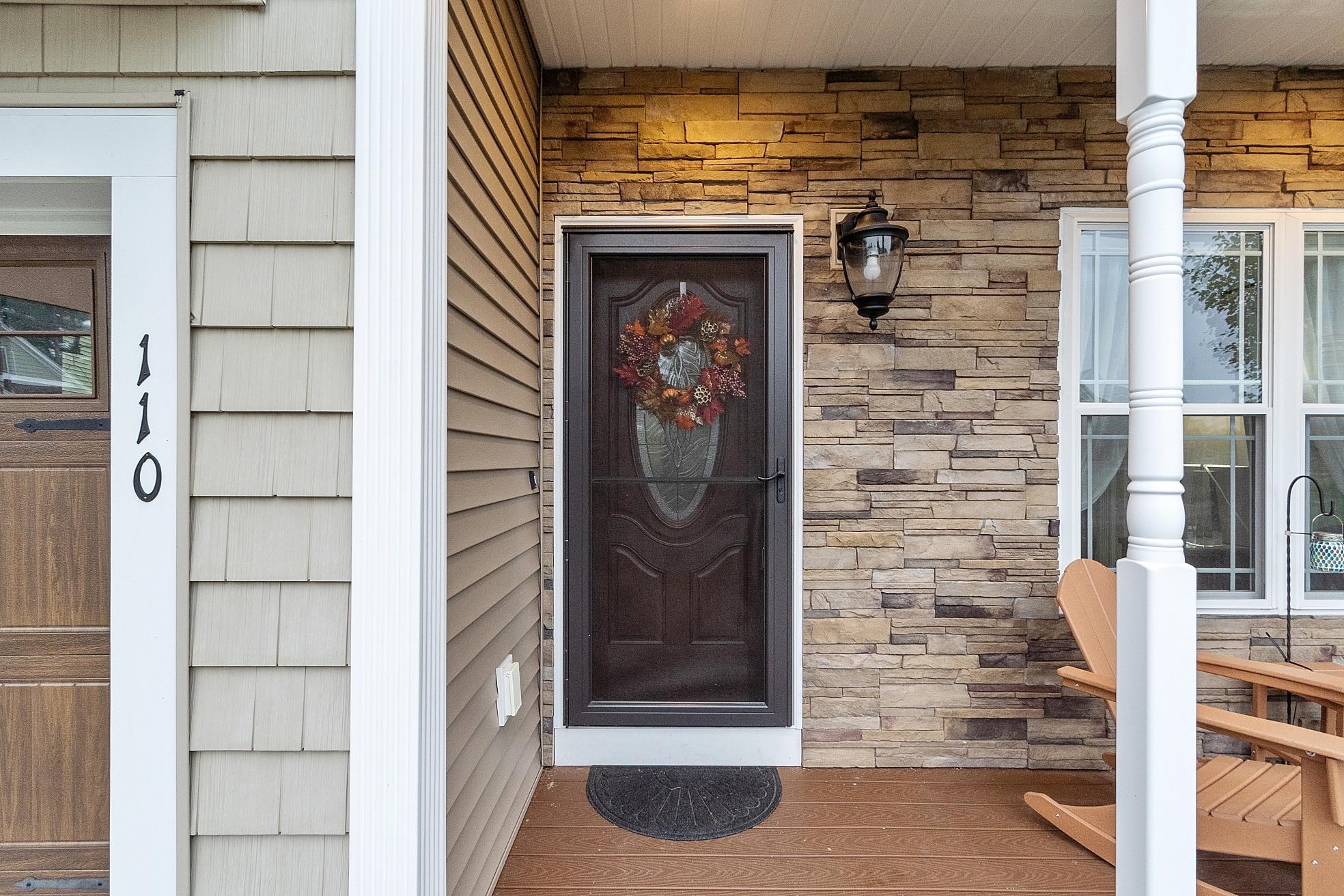 Pelham, New Hampshire 03076, United States, 2 Bedrooms Bedrooms, ,3 BathroomsBathrooms,Residential,Active,6632