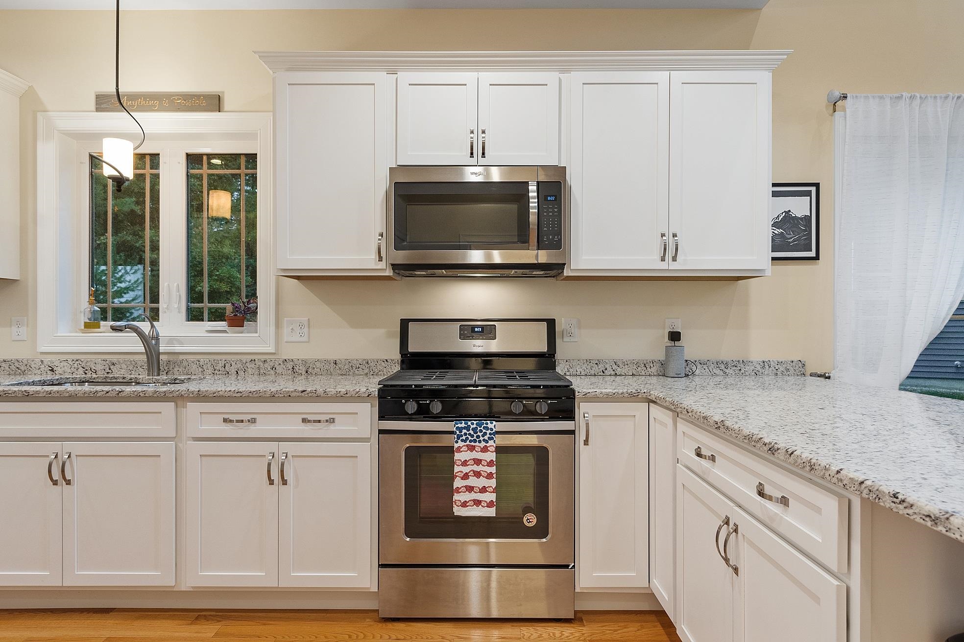 Pelham, New Hampshire 03076, United States, 2 Bedrooms Bedrooms, ,3 BathroomsBathrooms,Residential,Active,6632