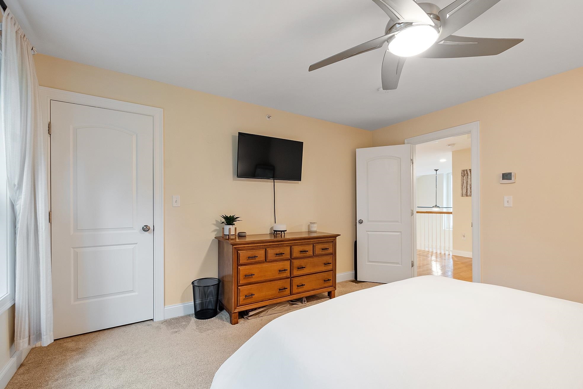 Pelham, New Hampshire 03076, United States, 2 Bedrooms Bedrooms, ,3 BathroomsBathrooms,Residential,Active,6632