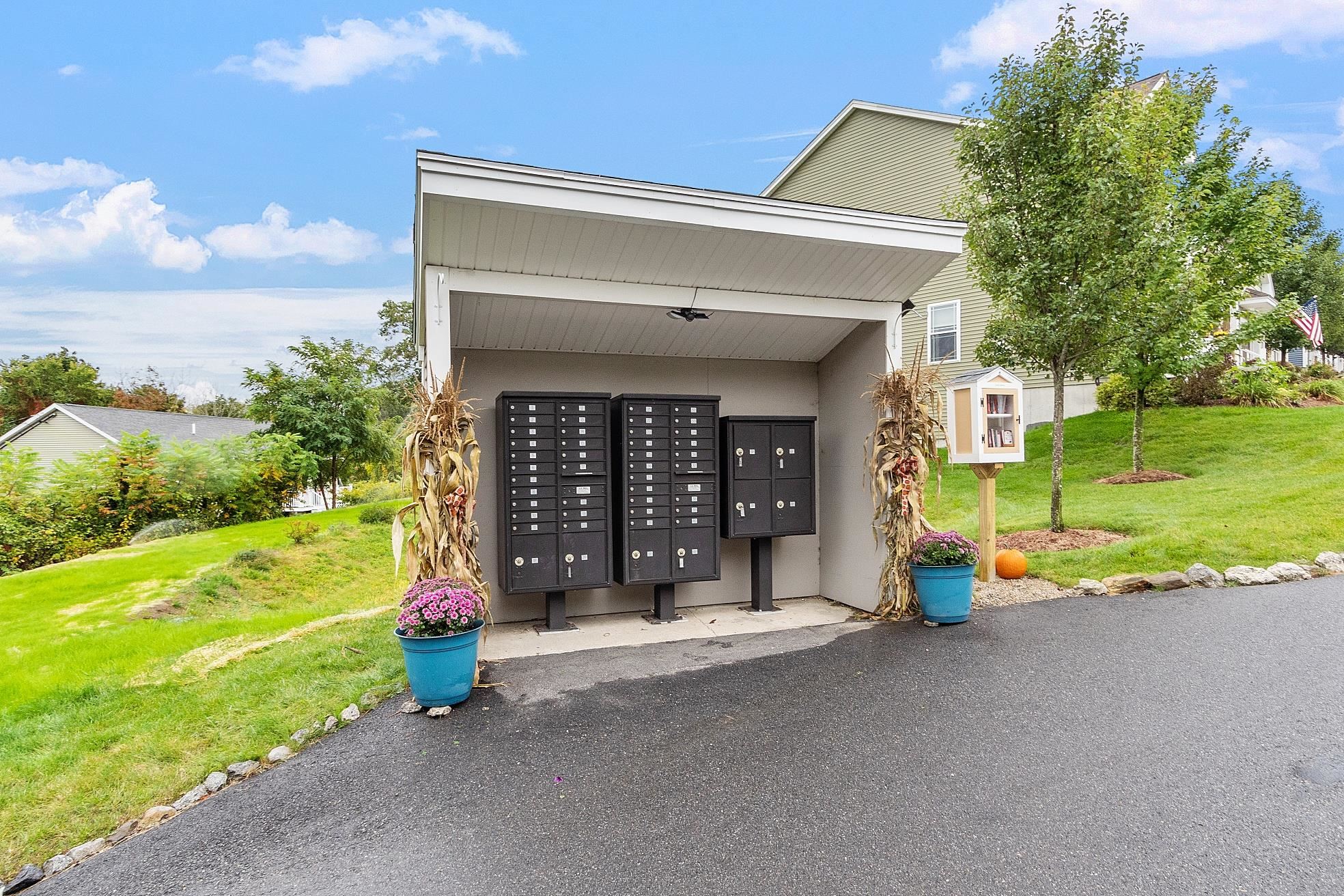 Pelham, New Hampshire 03076, United States, 2 Bedrooms Bedrooms, ,3 BathroomsBathrooms,Residential,Active,6632