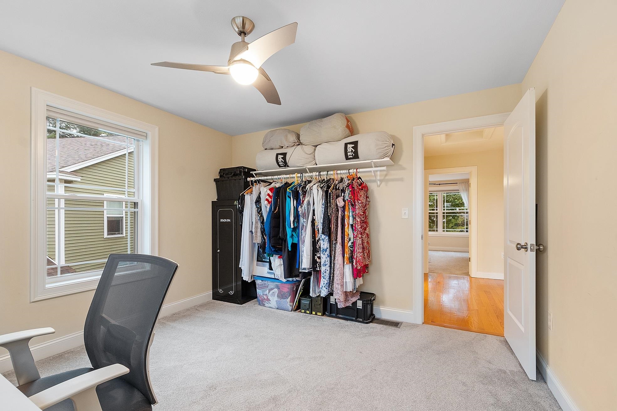 Pelham, New Hampshire 03076, United States, 2 Bedrooms Bedrooms, ,3 BathroomsBathrooms,Residential,Active,6632