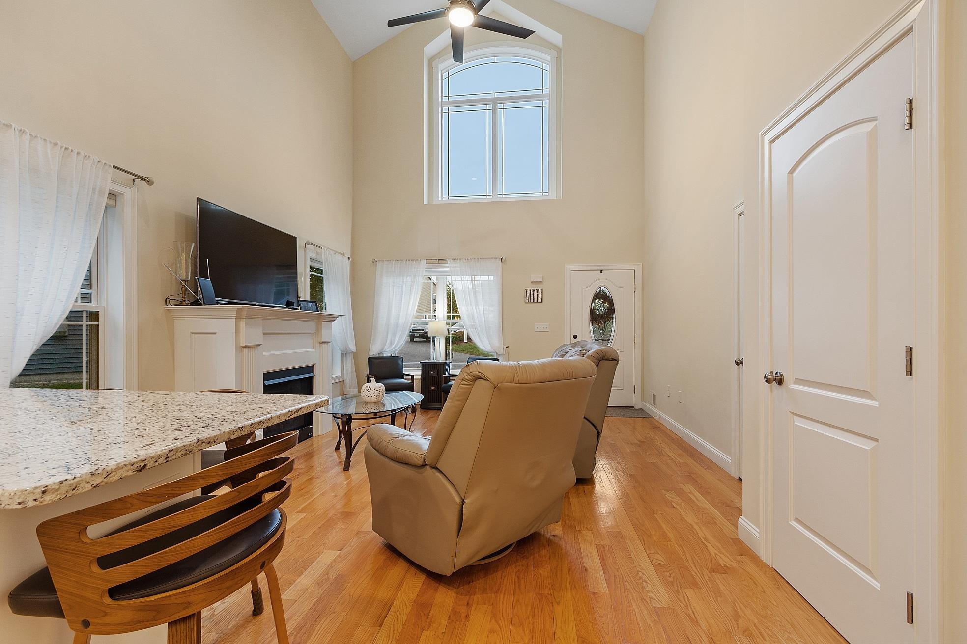 Pelham, New Hampshire 03076, United States, 2 Bedrooms Bedrooms, ,3 BathroomsBathrooms,Residential,Active,6632