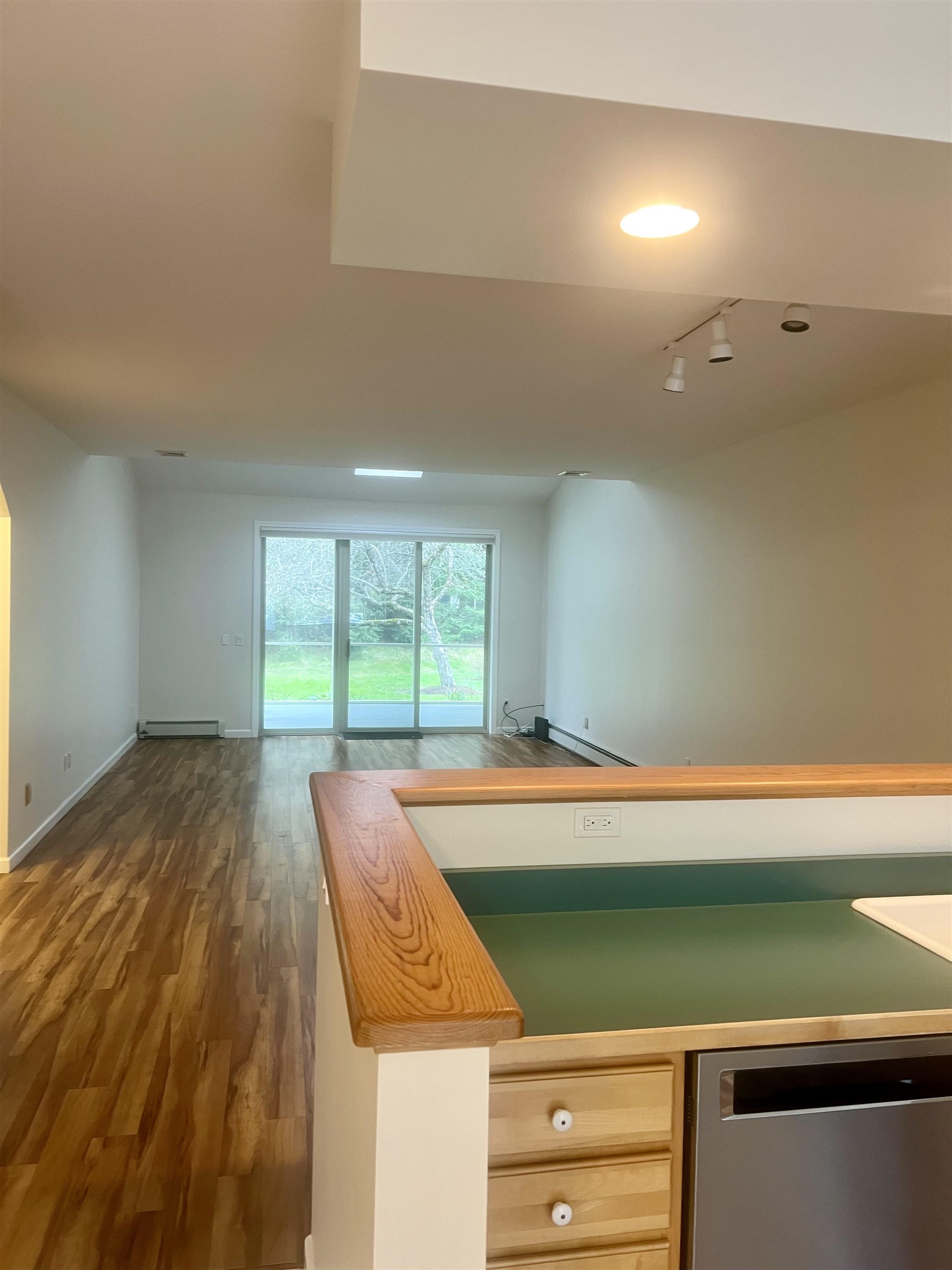 Williston, Vermont 05495, United States, 3 Bedrooms Bedrooms, ,2 BathroomsBathrooms,Residential,Pending,38798