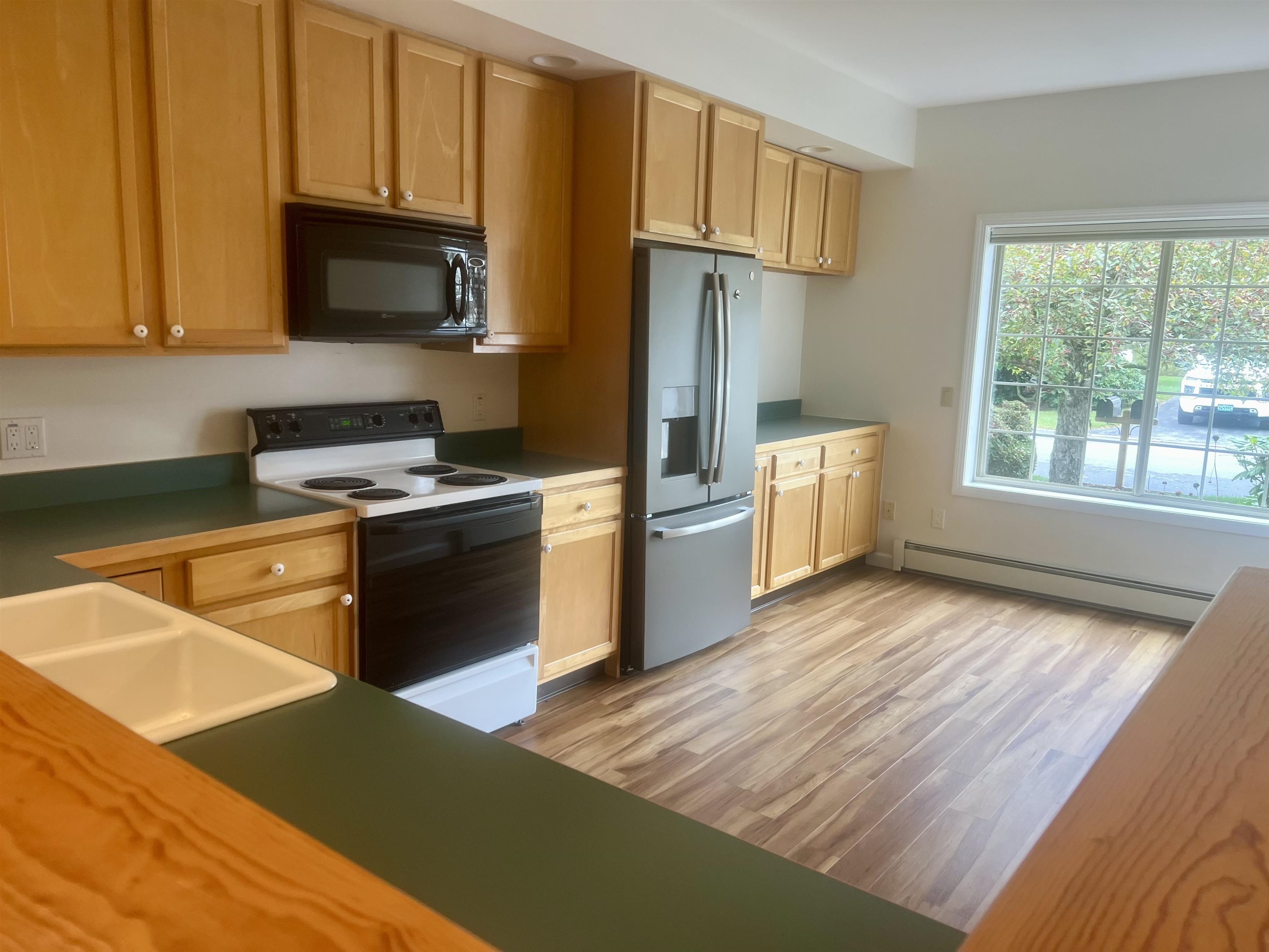 Williston, Vermont 05495, United States, 3 Bedrooms Bedrooms, ,2 BathroomsBathrooms,Residential,Pending,38798