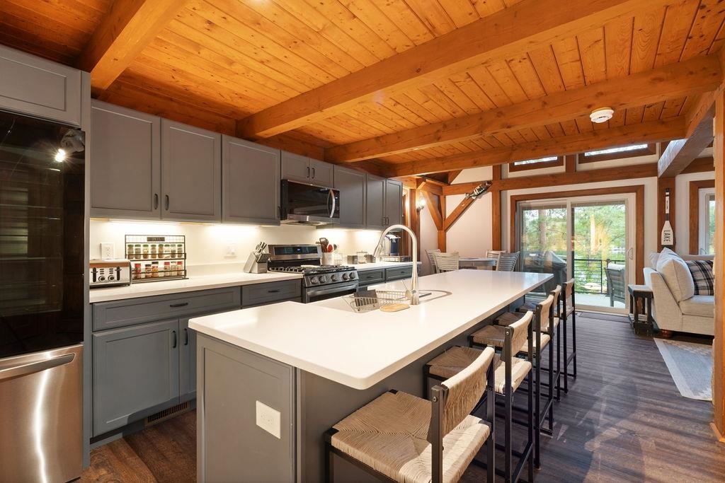 202 Gilman Point Road
