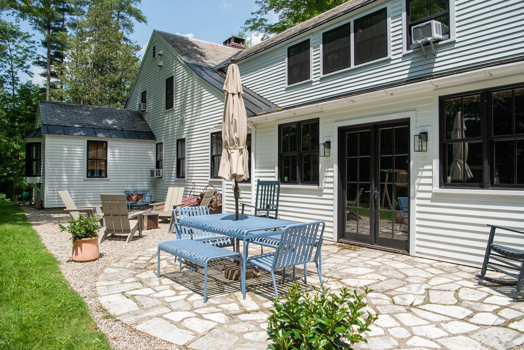 92 Barrows Heights