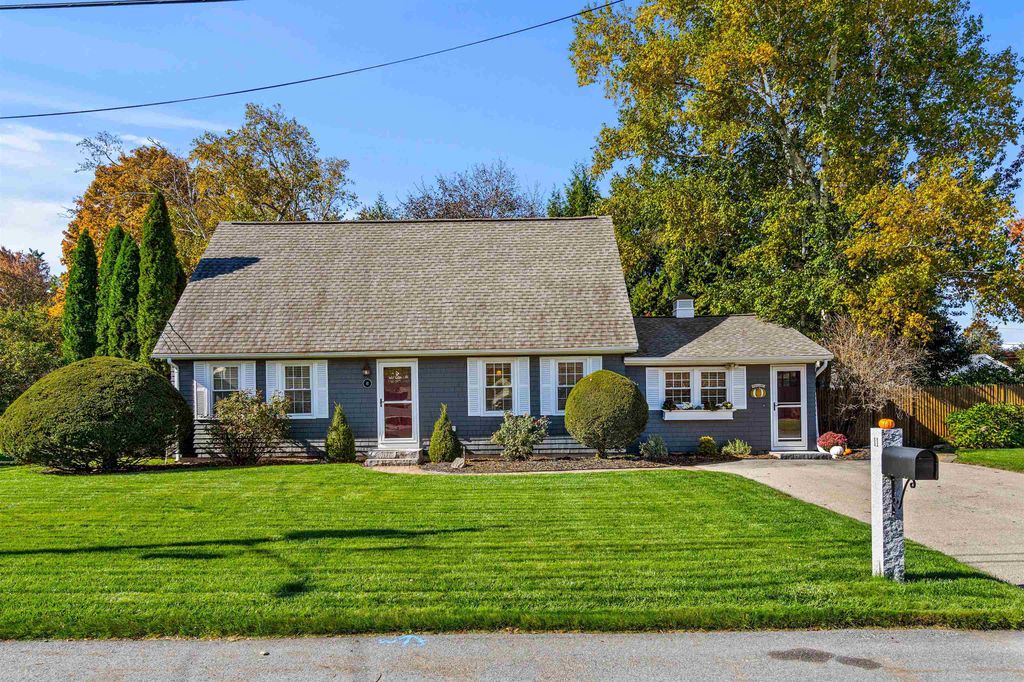 Photo of 11 Inca Drive, Nashua, NH 03063 (MLS # 5066752)